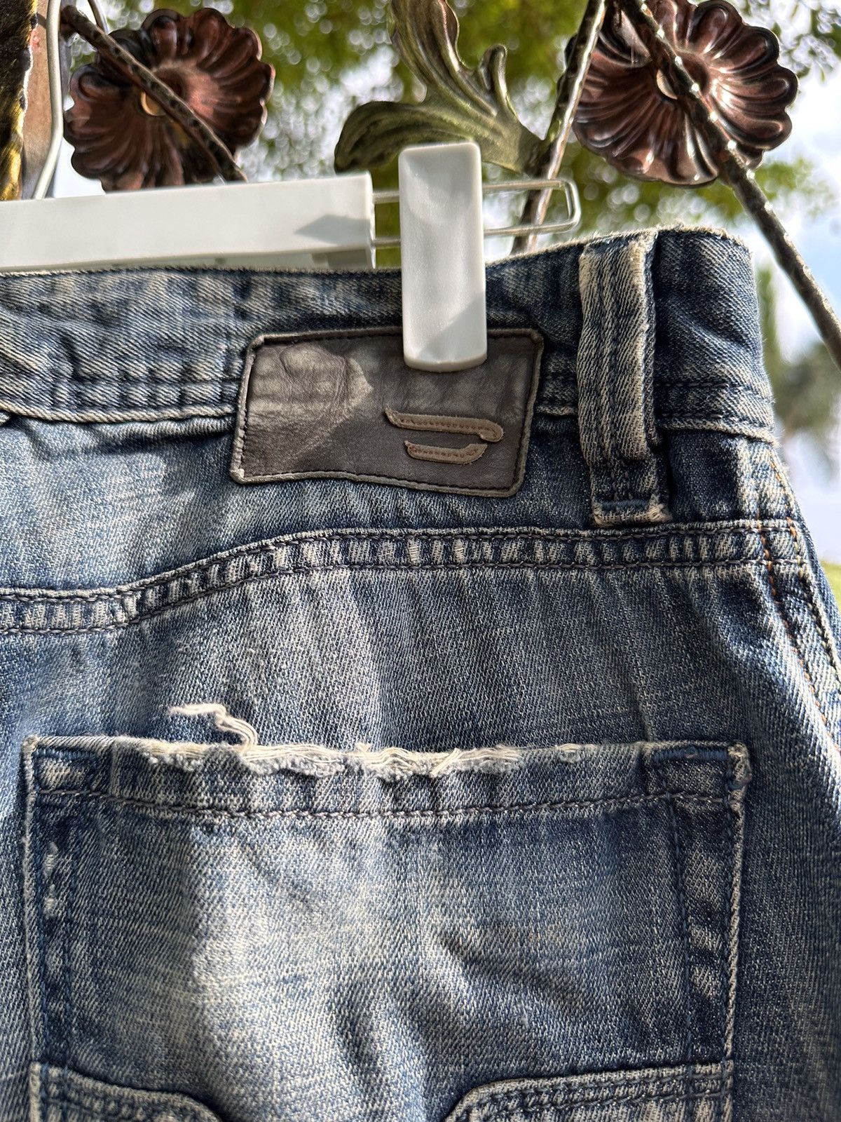 Diesel Diesel Italy Distress Jeans . Size US 32 / EU 48 - 5 Thumbnail