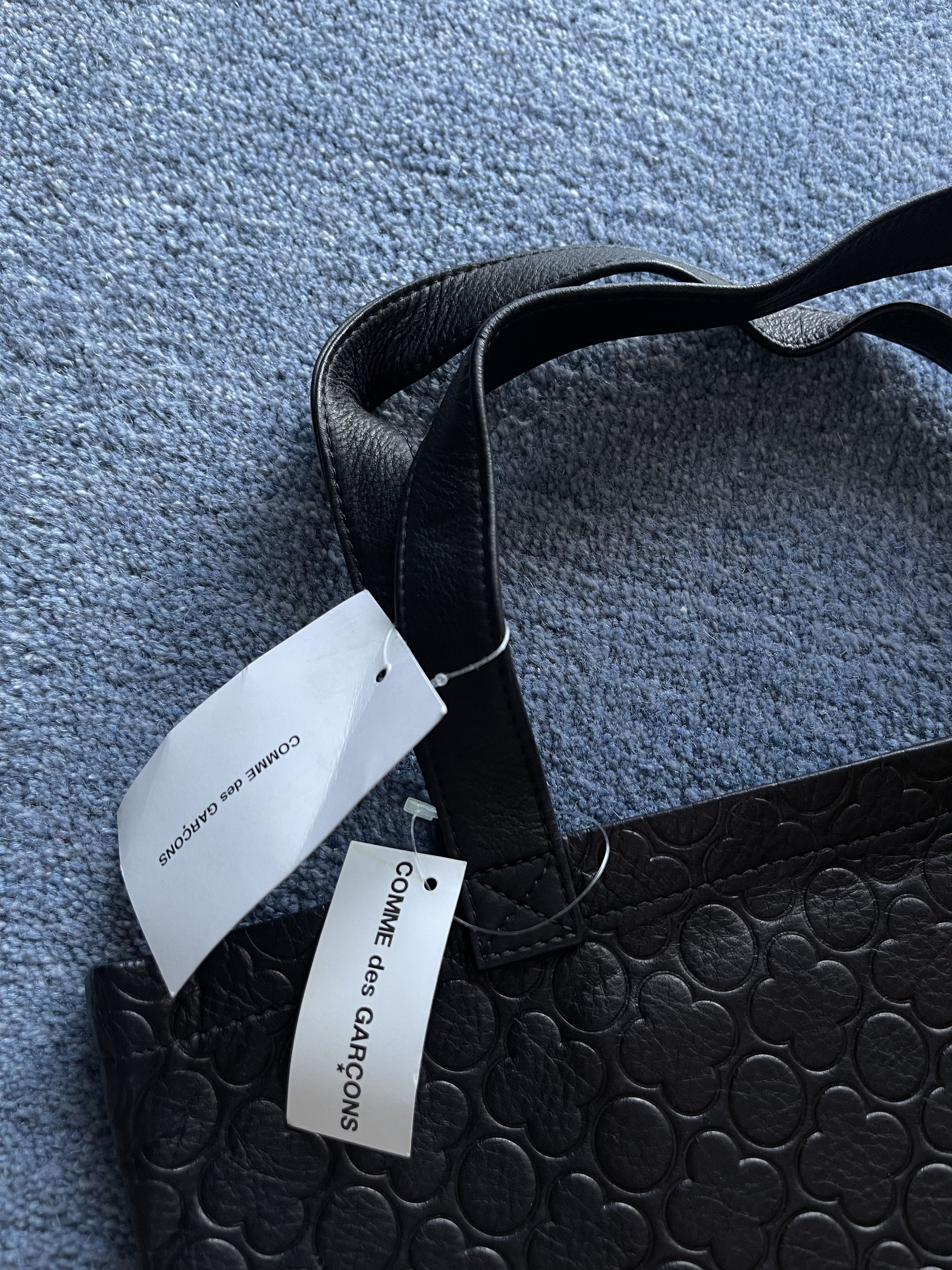 Comme des Garcons Comme des Garcons Leather Shoulder Bag Clover Cow Hide Tote Size ONE SIZE - 2 Thumbnail
