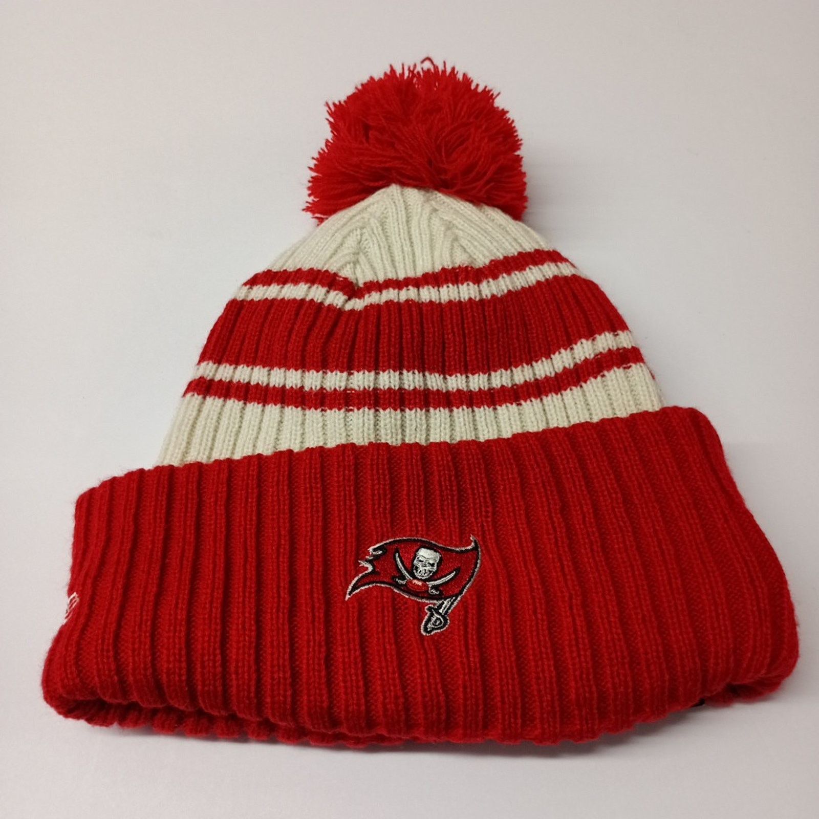 New Era New Era Tampa Bay Buccaneers NFL Red Cream Lined Beanie Hat Size ONE SIZE - 2 Thumbnail