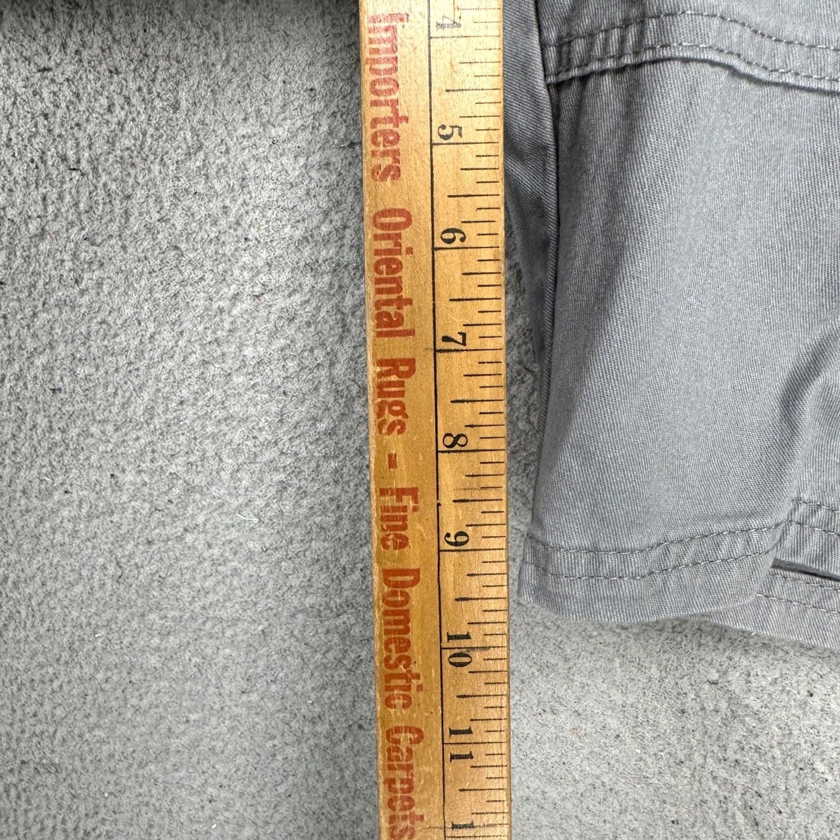 Wrangler Wrangler Cargo Shorts Mens 40X10 Grey Relaxed Fit Flat Front Pockets Cargo Adult Casual Size US 40 / EU 56 - 6 Thumbnail