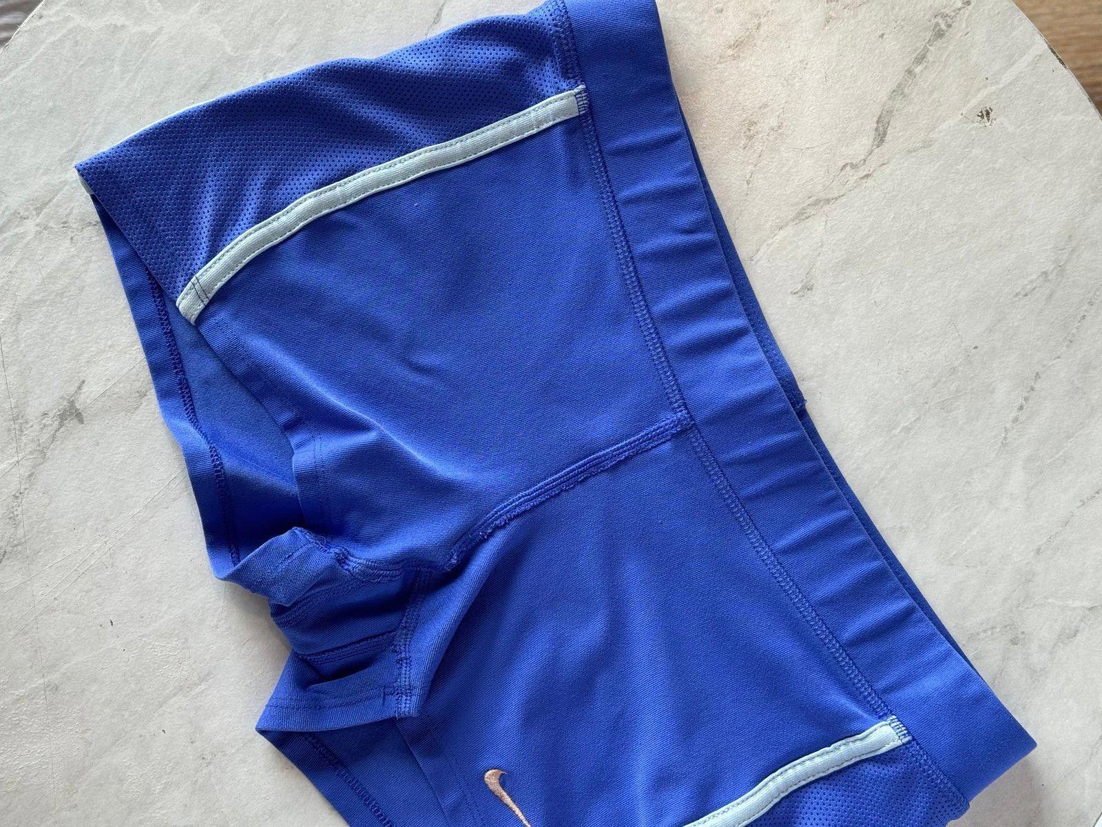 Nike Nike Bri Fit booty shorts Size 26" / US 2 / IT 38 - 4 Thumbnail