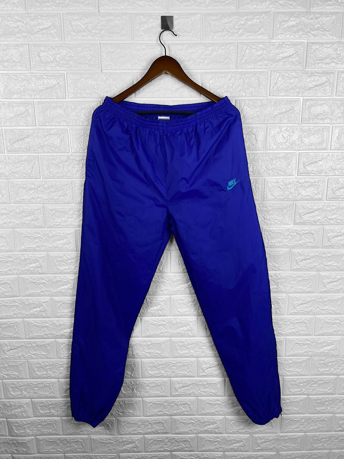 Nike Vintage Nike Nylon pants Size US 32 / EU 48 - 1 Thumbnail