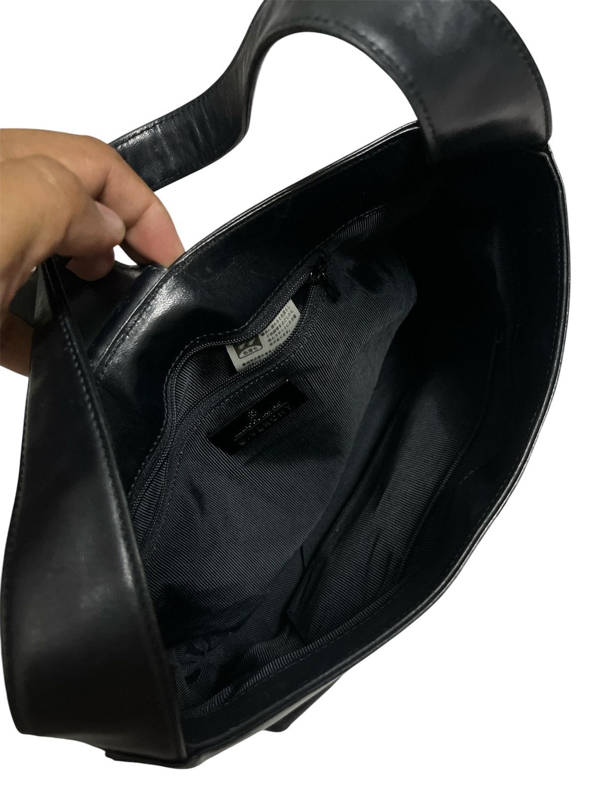 Givenchy Givenchy Handbag Black Leather Size ONE SIZE - 9 Thumbnail