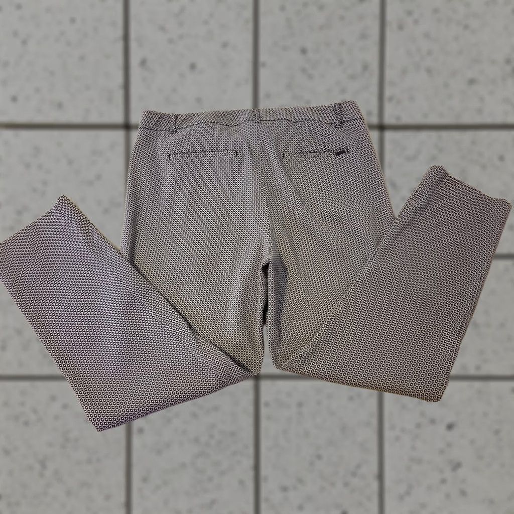 White House Black Market White House Black Market Gray Khaki Dress Pants Trouser Chino Slack 12 Womens Size 34" / US 12 / IT 48 - 1 Thumbnail