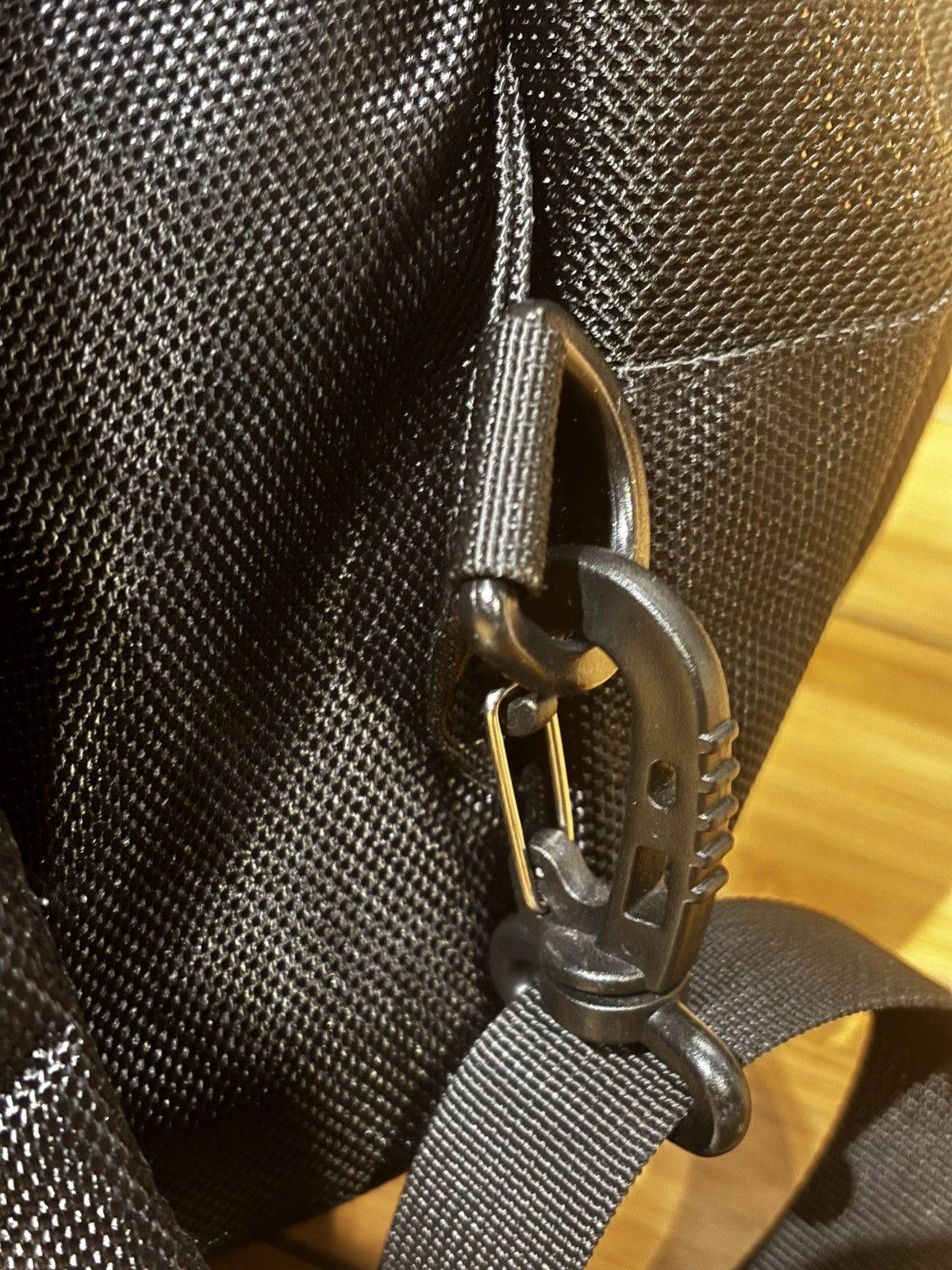 Other Black & gold backpack Size ONE SIZE - 5 Thumbnail