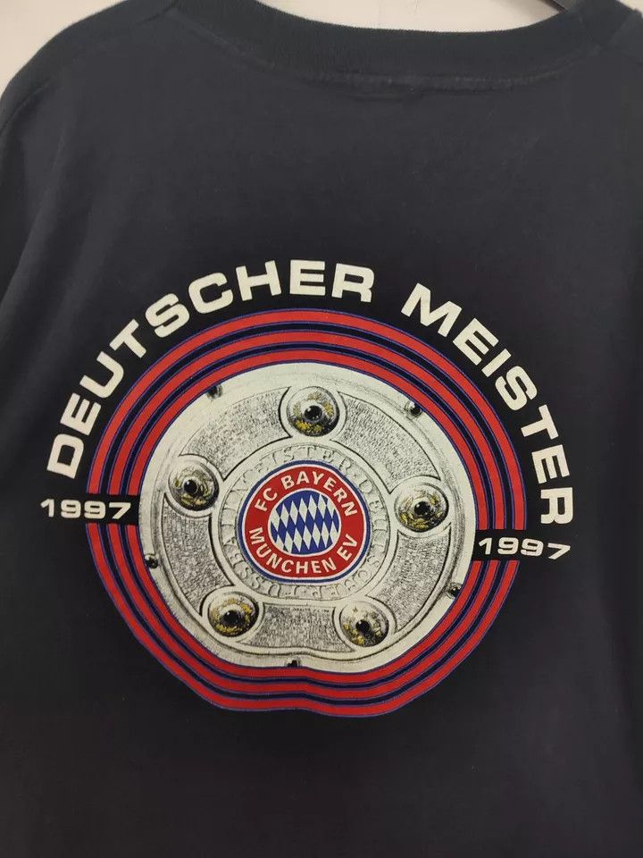 Vintage Vintage 1997 FC Bayern Munchen Adidas Deutscher Meister Size US XL / EU 56 / 4 - 9 Thumbnail