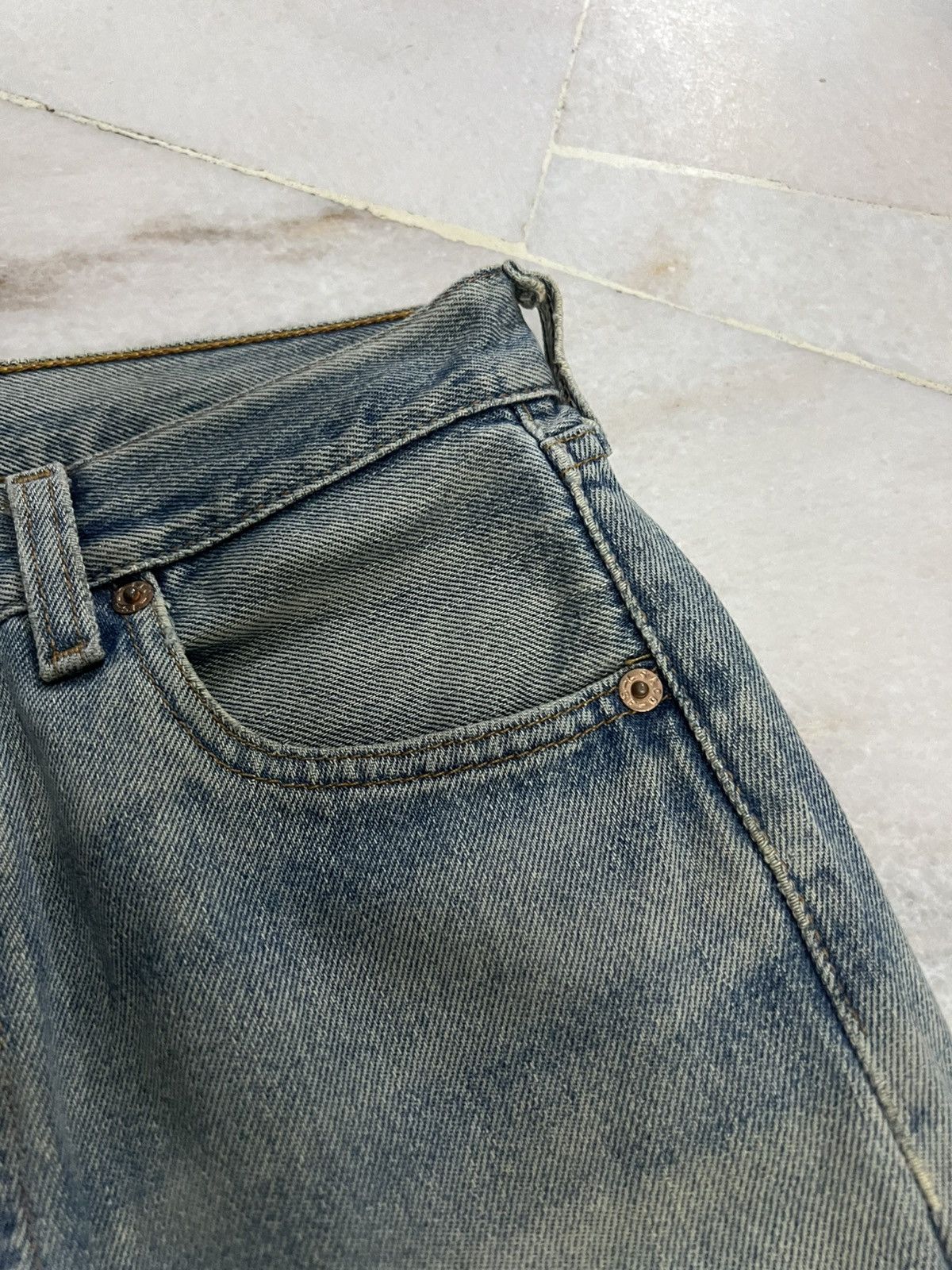 Levi's 💥90s Levis 501 kurt Corbain Mud Wash Distressed Jean Size US 29 - 10 Thumbnail