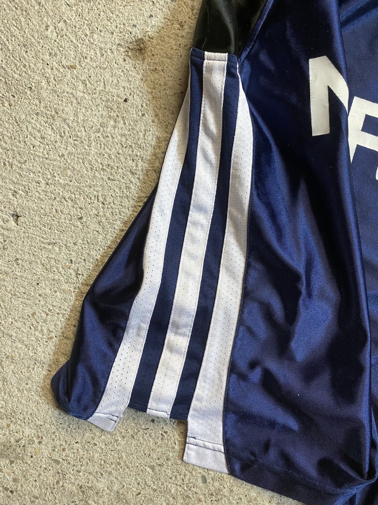 Adidas Adidas vintage tanktop sleeveless basketball norge norway Size US XL / EU 56 / 4 - 5 Thumbnail