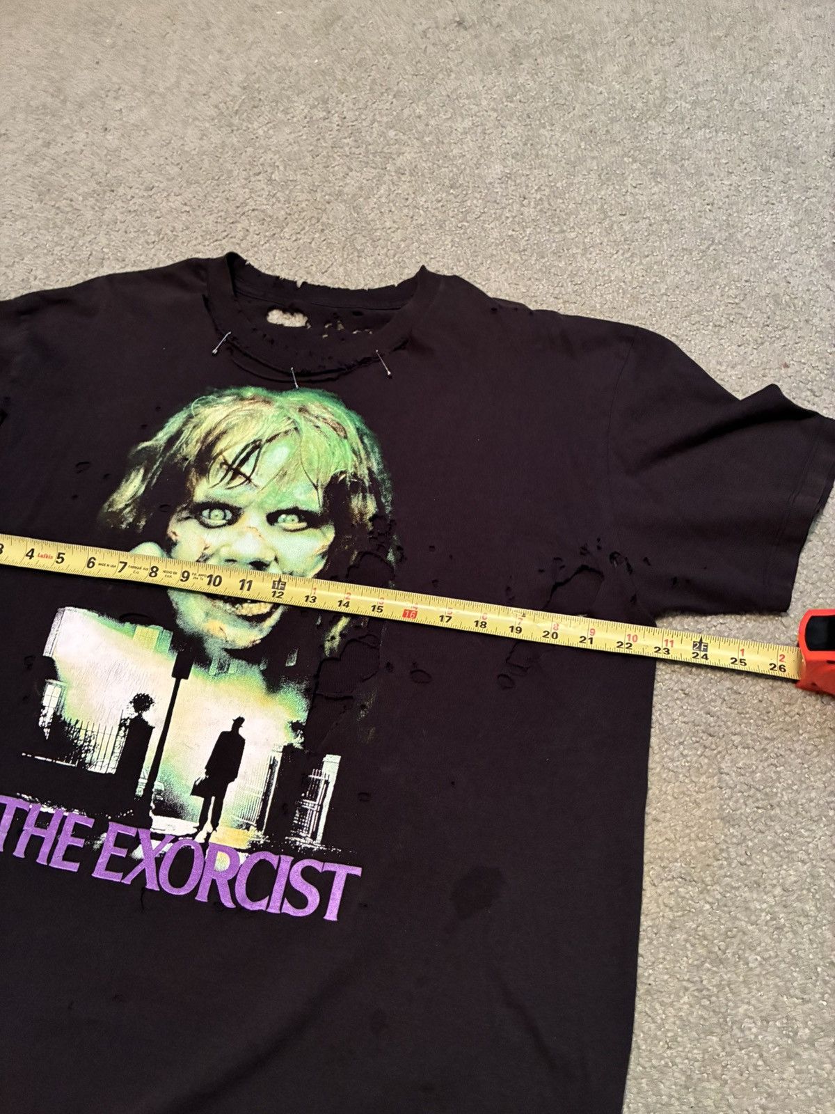 Vintage Vintage 90s distressed The Exorcist tee shirt Size US L / EU 52-54 / 3 - 10 Thumbnail