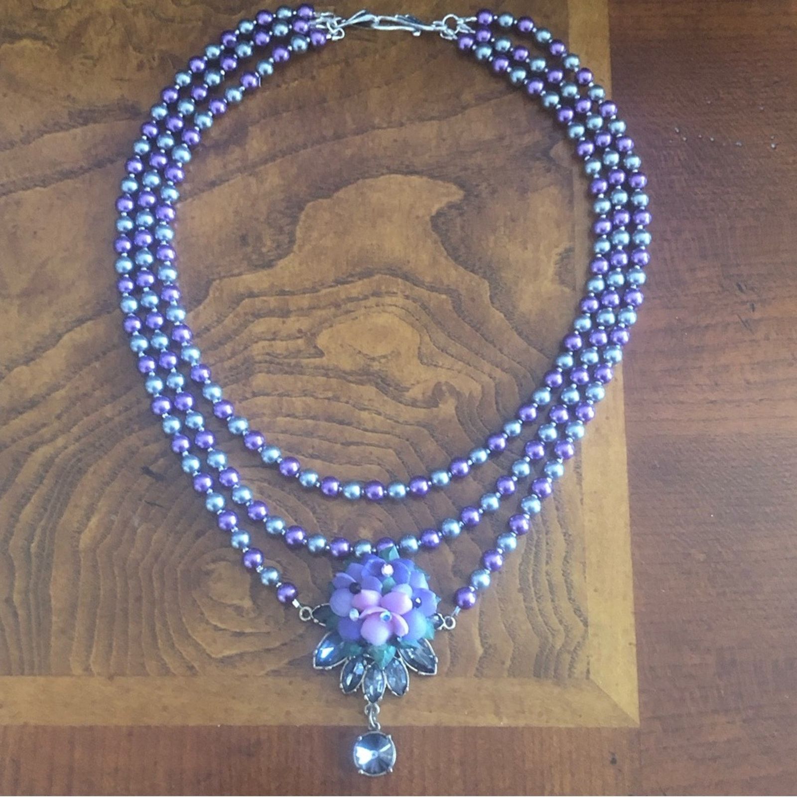 Handmade Handcrafted repurpose floral cluster pendant Pearl necklace Size ONE SIZE - 11 Thumbnail