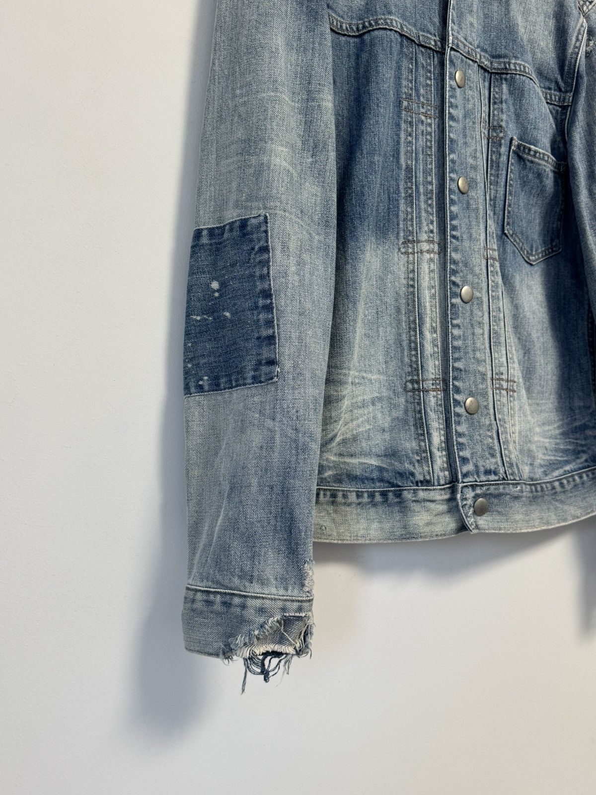 Allsaints AllSAINTS Iren Men's Distressed Denim Jacket Mid Indigo Size US M / EU 48-50 / 2 - 8 Thumbnail