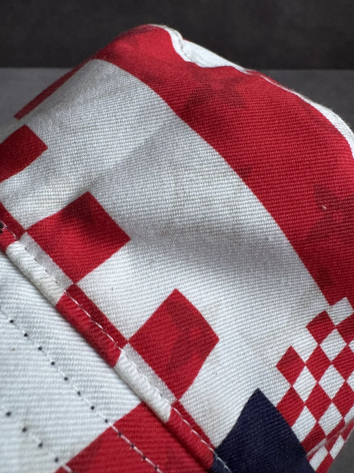 Louis Vuitton LOUIS VUITTON reversible bucket hat study description photos Size ONE SIZE - 13 Thumbnail