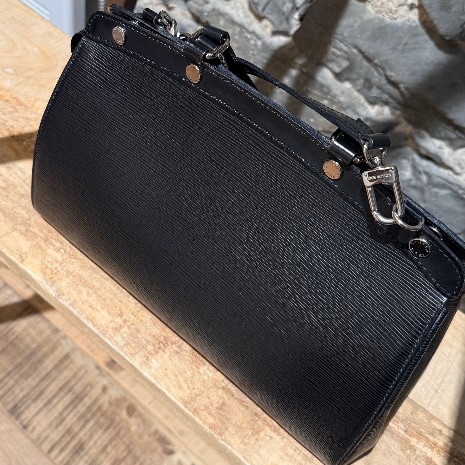 Louis Vuitton Louis Vuitton Black Epi Leather Brea MM Two Way Bag Size ONE SIZE - 21 Thumbnail