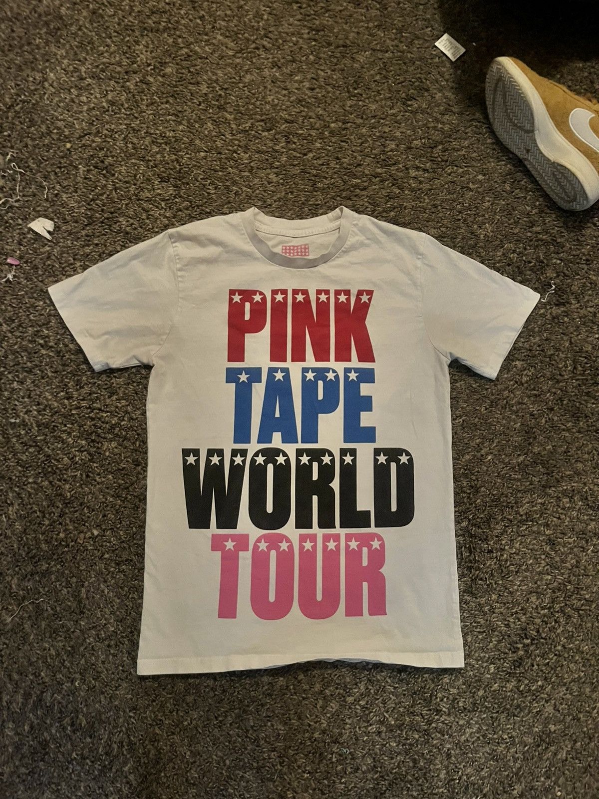 Lil Uzi Vert Pink Tape World Tour Size US S / EU 44-46 / 1 - 1 Thumbnail