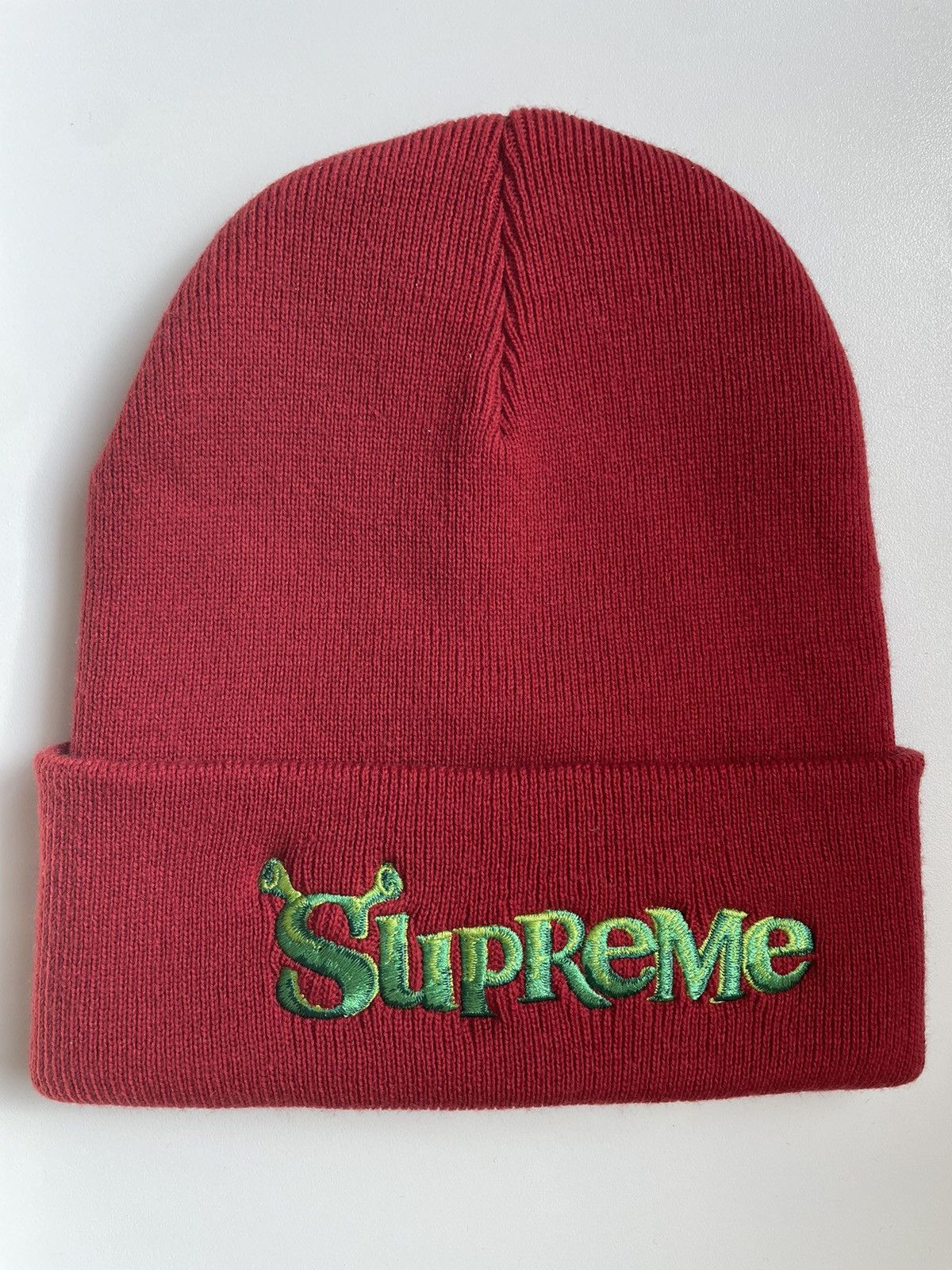 Supreme SHREK Supreme Beanie CARDINAL Size ONE SIZE - 1 Thumbnail