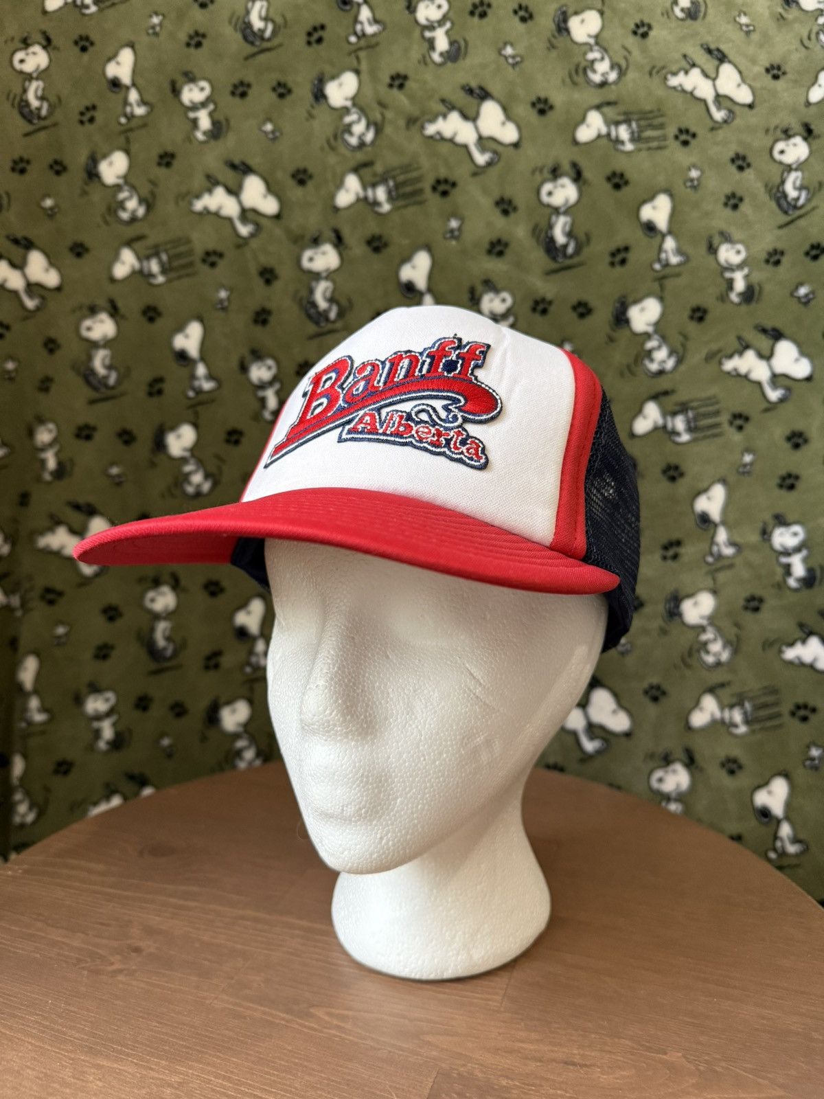 Vintage Vintage Trucker Hat Alberta Banff Canada Size ONE SIZE - 1 Thumbnail