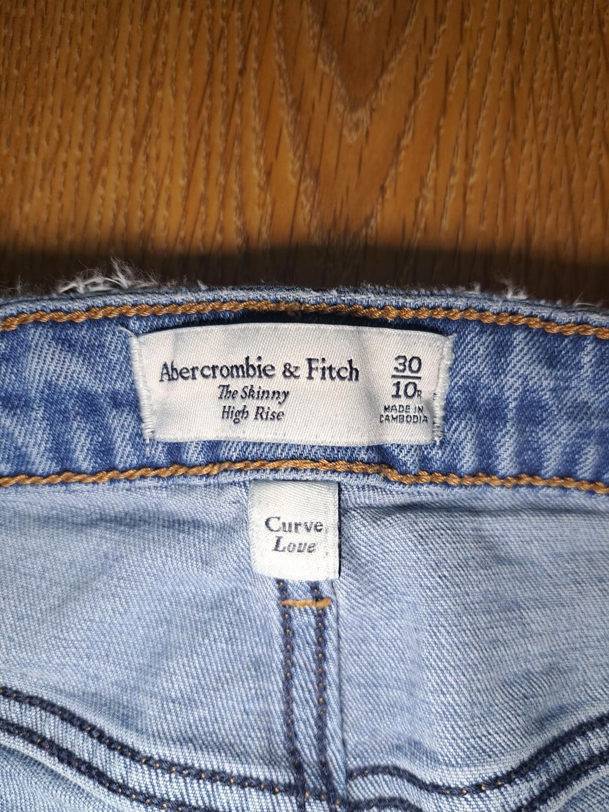 Abercrombie & Fitch DISTRESSED Y2K Abercrombie & Fitch Jeans Womens 10R Blue Size 32" / US 10 / IT 46 - 2 Thumbnail