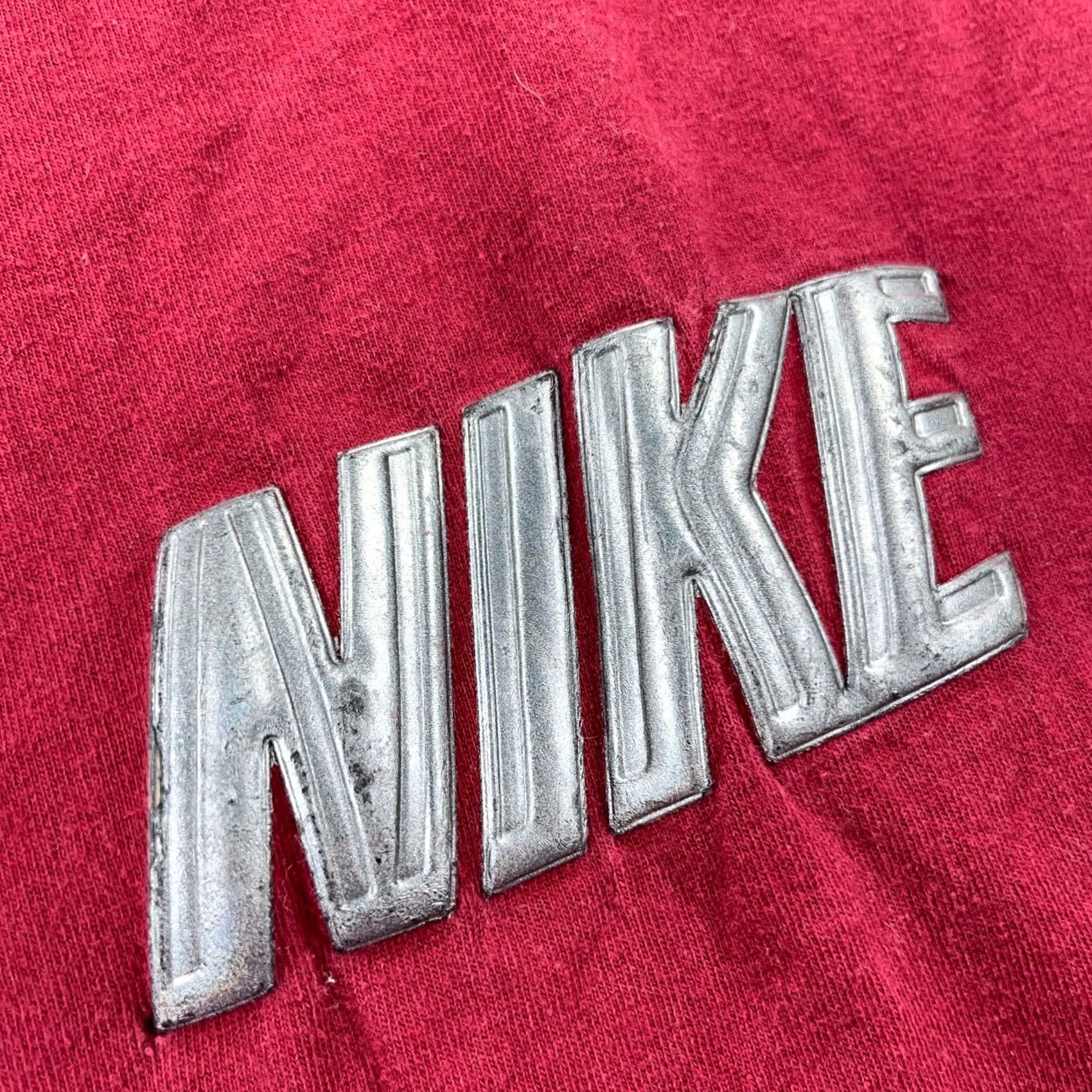 Nike VINTAGE Nike Shirt Men M Red Logo Tee 2000s Y2K Classic Retro Knit Jersey Sleeveless Crew Neck T-Shirt Size US M / EU 48-50 / 2 - 3 Thumbnail