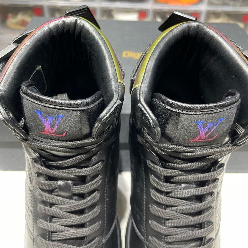 Louis Vuitton Louis Vuitton Rivoli High-Top Fashion Sneakers for Men - Size US 6.5 / EU 39-40 - 3 Thumbnail