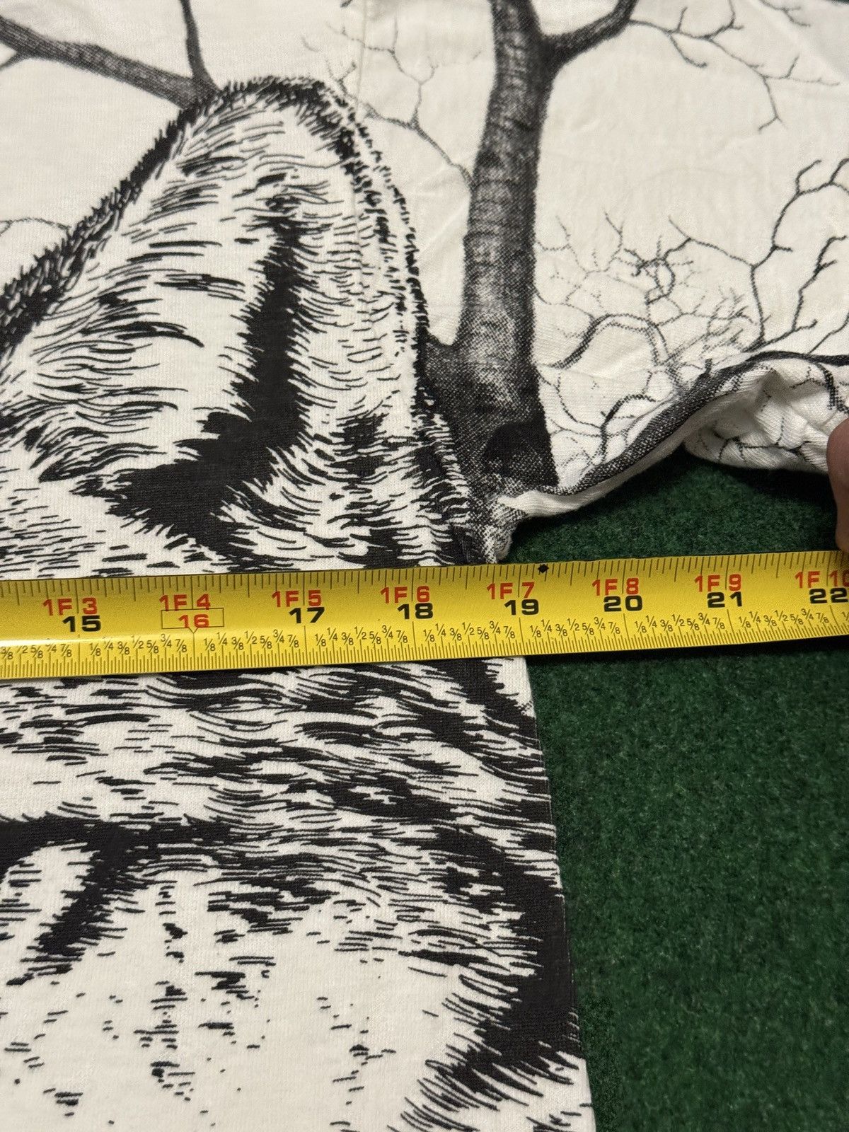 Other Vintage 90s Wolf All Over Animal Nature Print Aop T Shirt Size S / US 4 / IT 40 - 5 Thumbnail