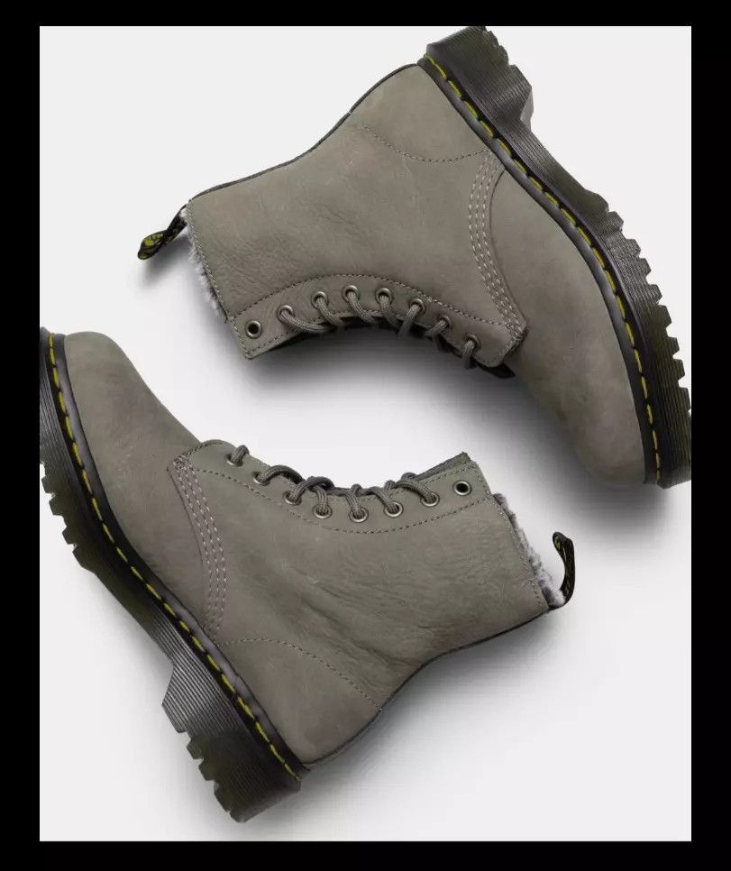 Dr. Martens US M 7 ~DR. MARTENS 1460 PASCAL MILLED NUBUCK LEATHER BOOTS Size US 7 / EU 40 - 9 Thumbnail