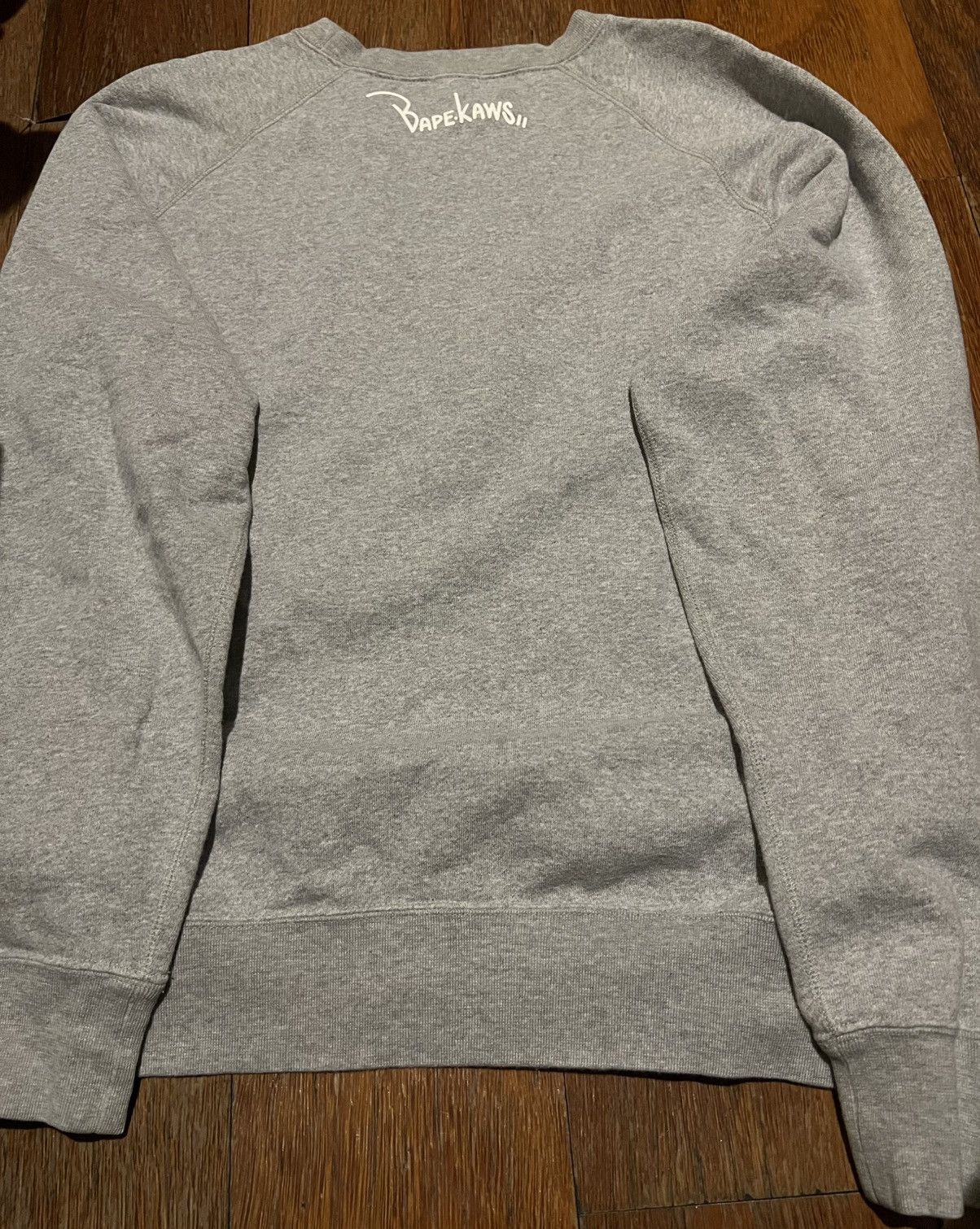 Bape × Kaws Bape x Kaws Crewneck Size US M / EU 48-50 / 2 - 2 Thumbnail