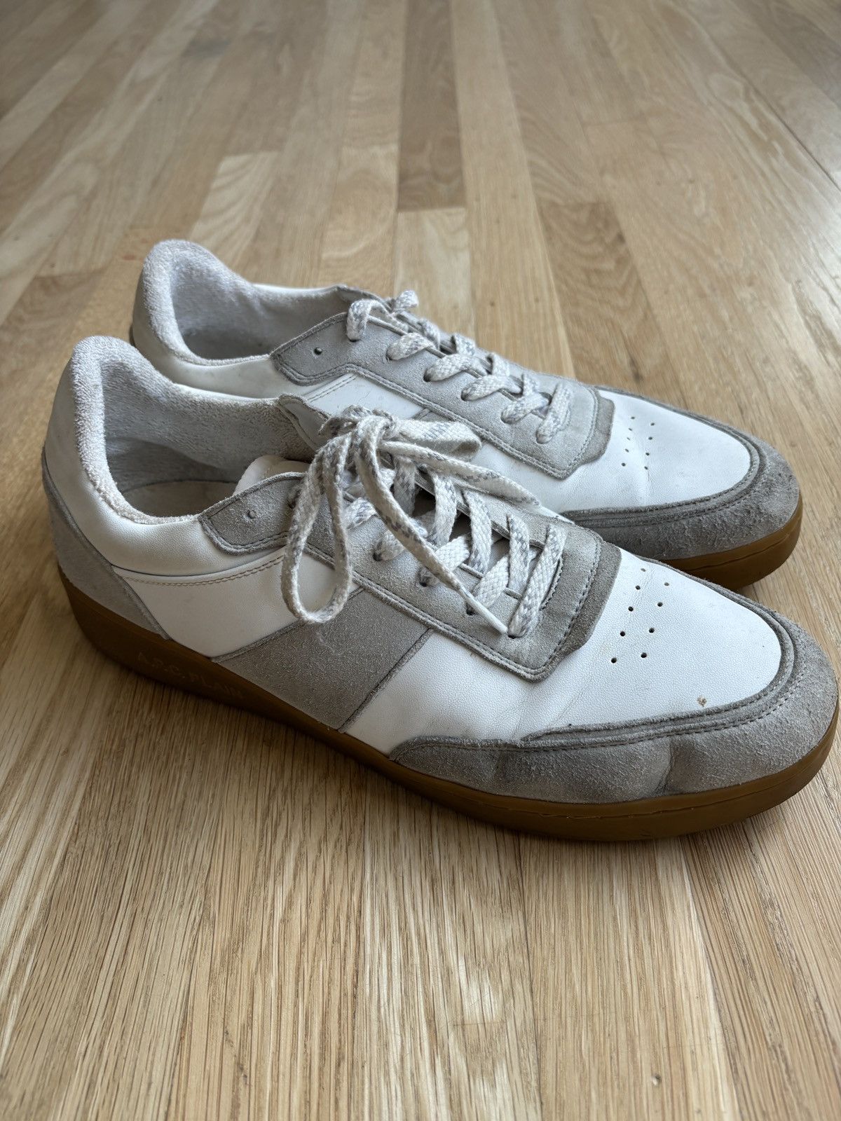 A.P.C. APC Men’s Low Top Sneakers Size US 10.5 / EU 43-44 - 2 Thumbnail