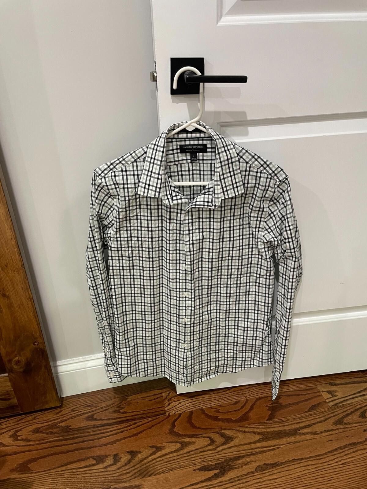 Banana Republic Mens Banana Republic Black/Green Button Down Shirt (Small) Size 36R - 1 Thumbnail