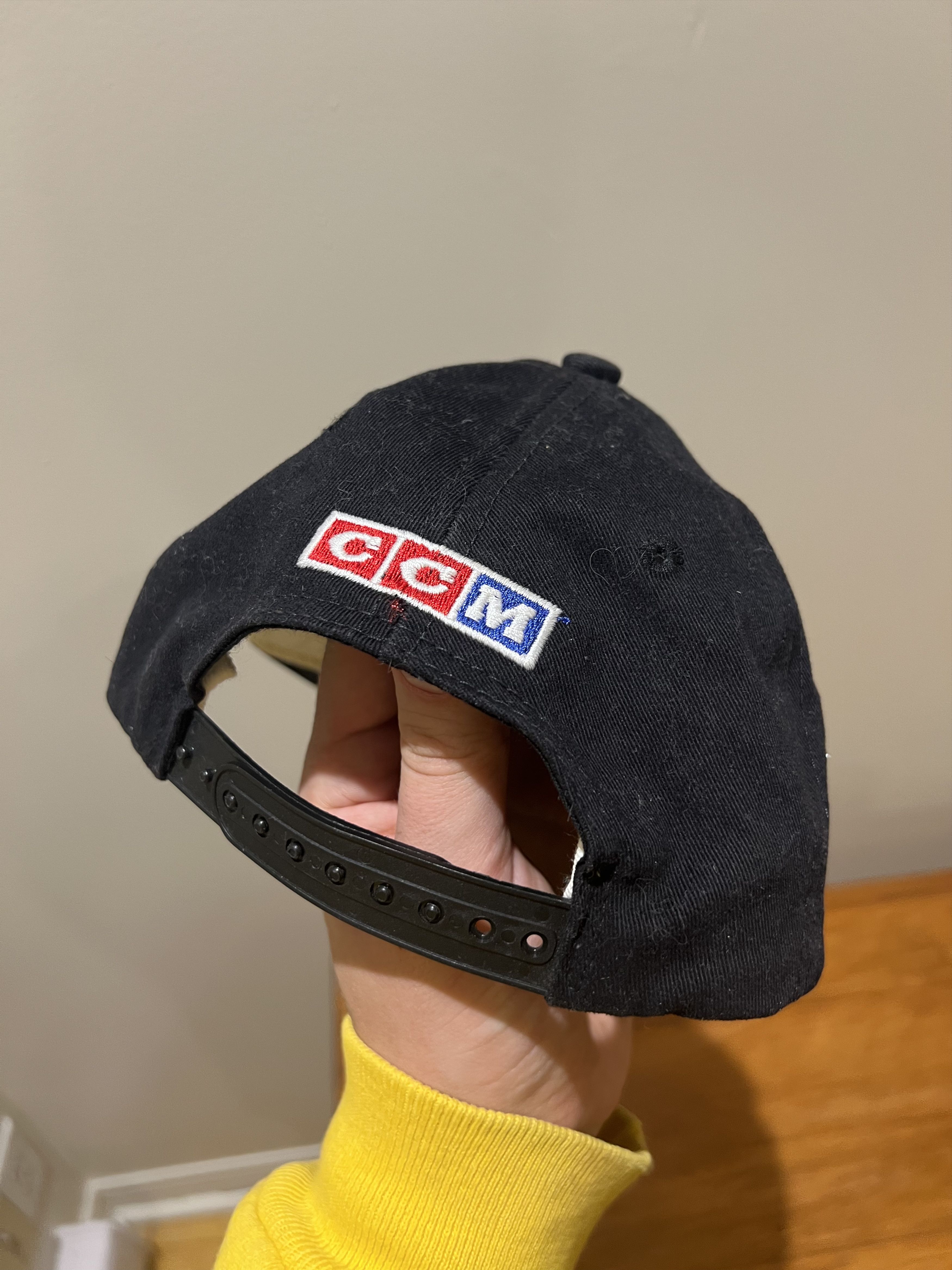 Vintage Detroit Redwings 1997 Stanley Cup Champions Hat Size ONE SIZE - 3 Thumbnail