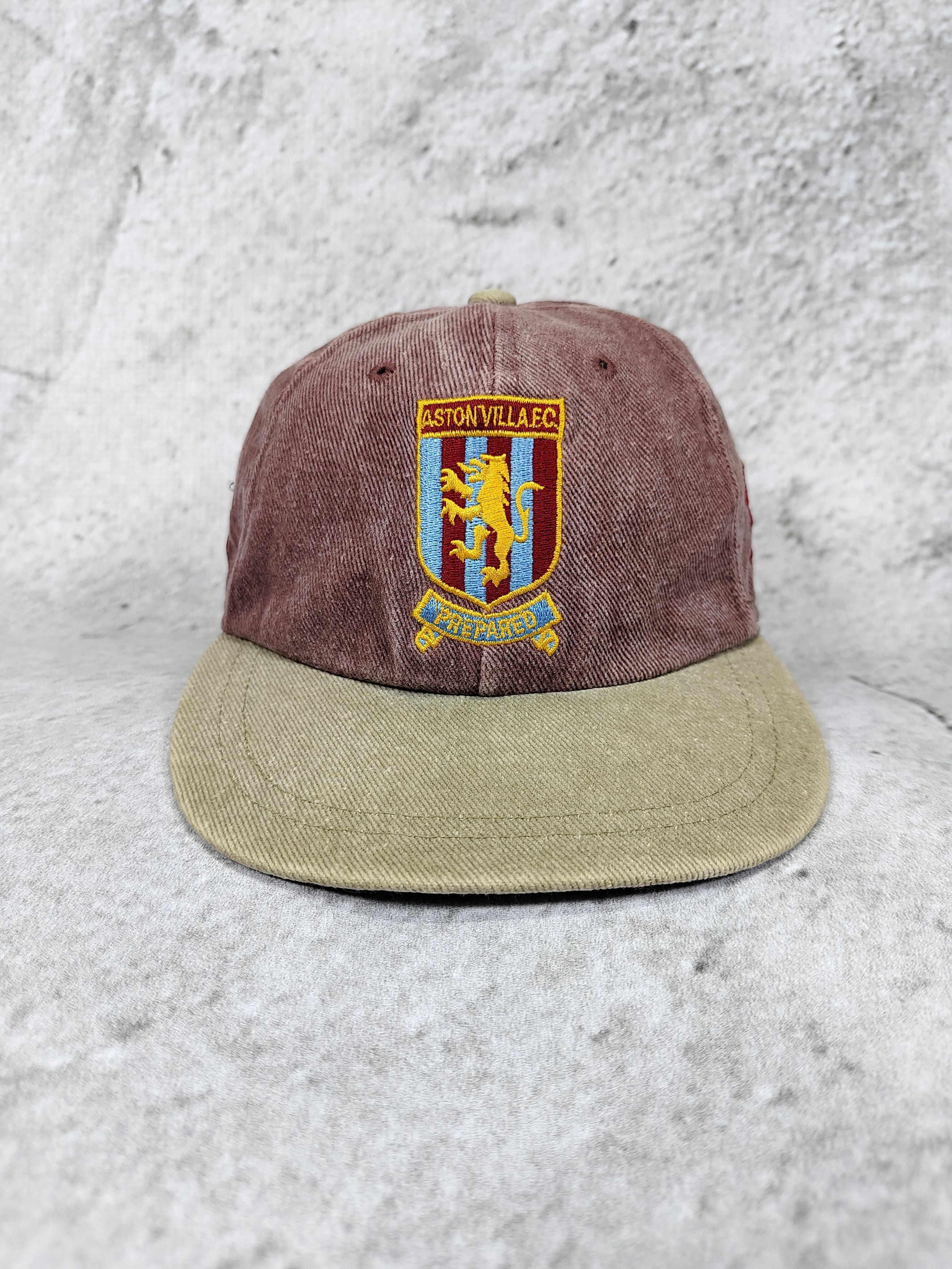 Vintage 90s Aston Villa⚽ Official Embroidered Club Crest Lion Logo Size ONE SIZE - 3 Thumbnail
