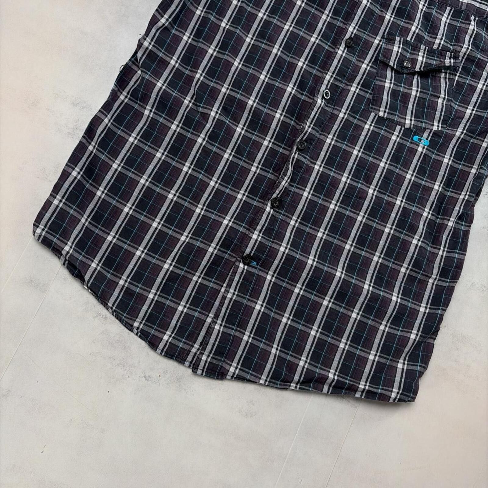 Oakley Y2K Black Oakley Grunge Skater Plaid Button Up Shirt Size US M / EU 48-50 / 2 - 3 Thumbnail