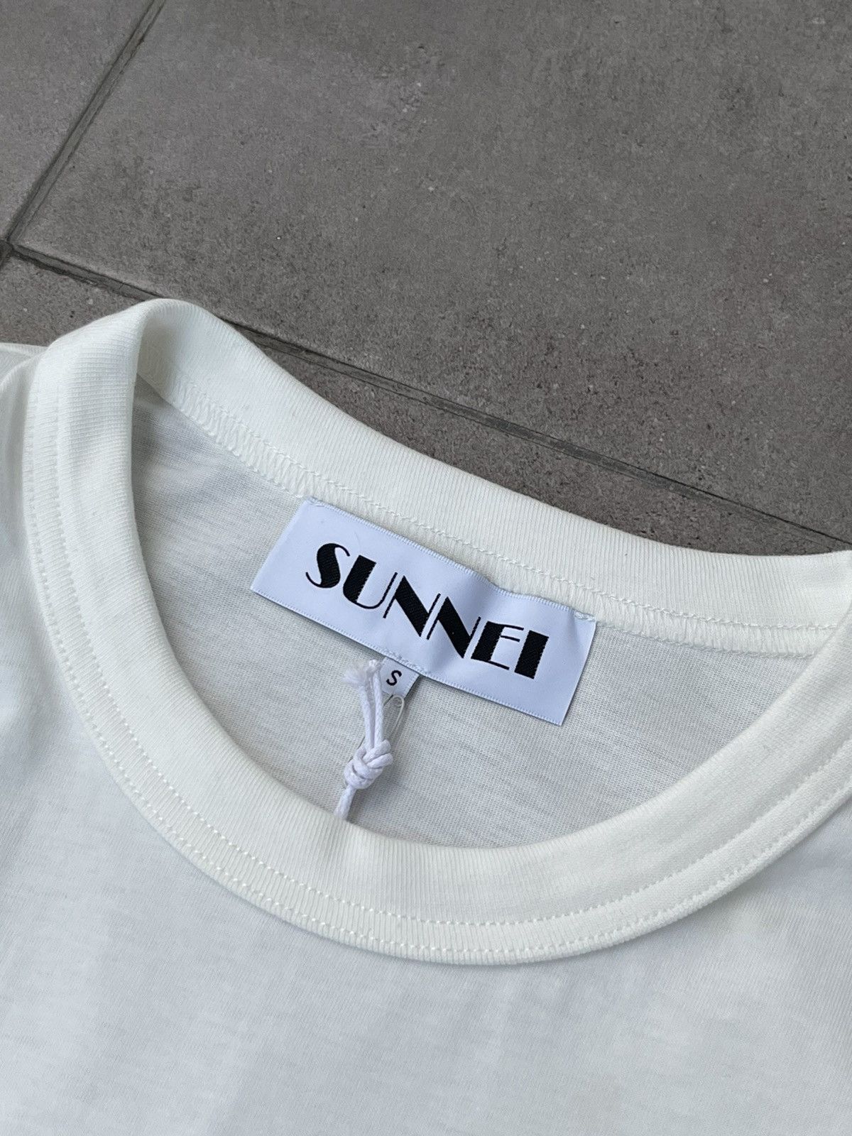 Sunnei !DS! SS23 Sunnei Logo Embroidered Classic White T-Shirt Size US S / EU 44-46 / 1 - 17 Thumbnail
