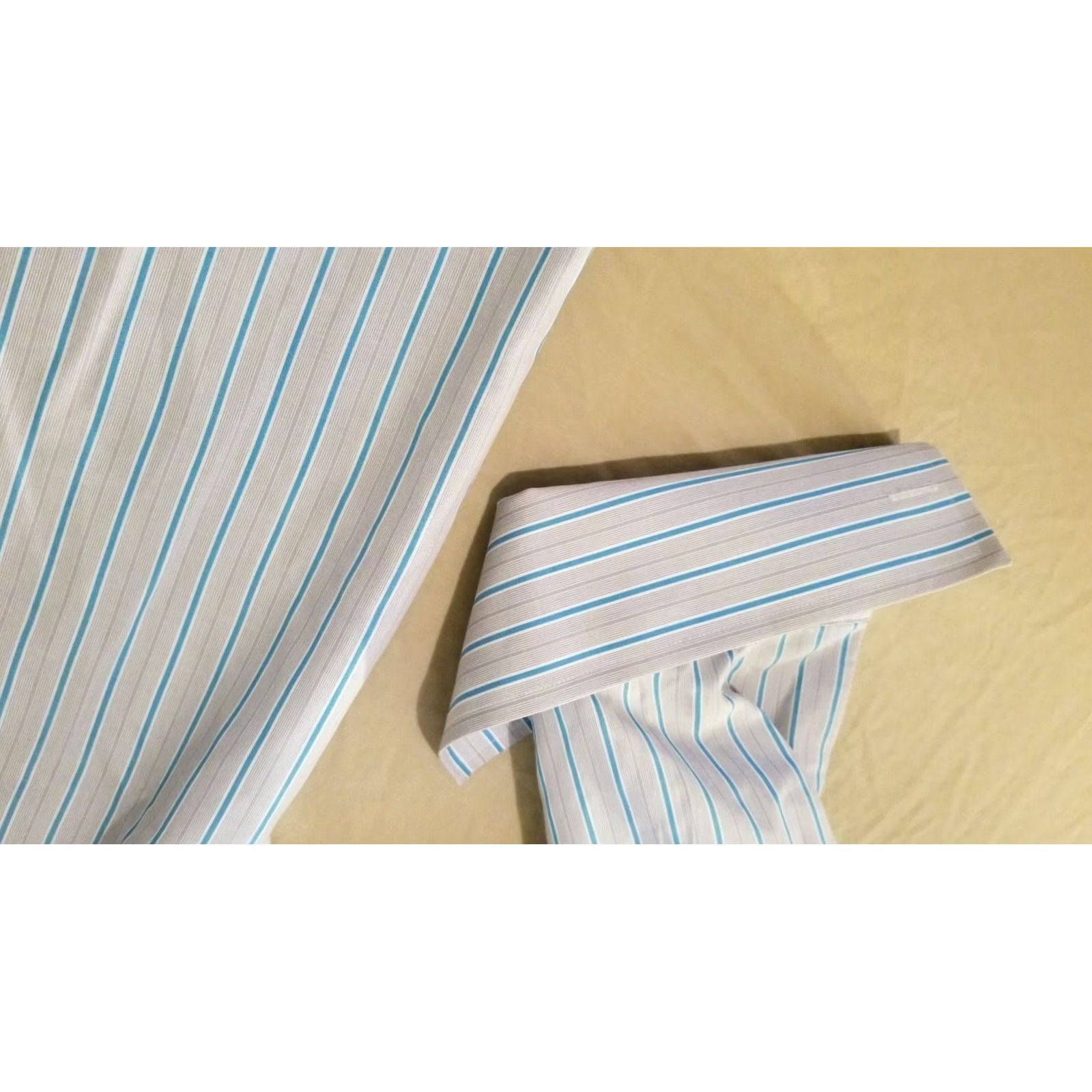 Charles Tyrwhitt Mens Charles Tyrwhitt Dress Shirt 15 33 Grey Cotton Blue Button Regular Shirt Mens 15 33 Gray Blue Cotton Charles Tyrwhitt Size 40R - 5 Thumbnail