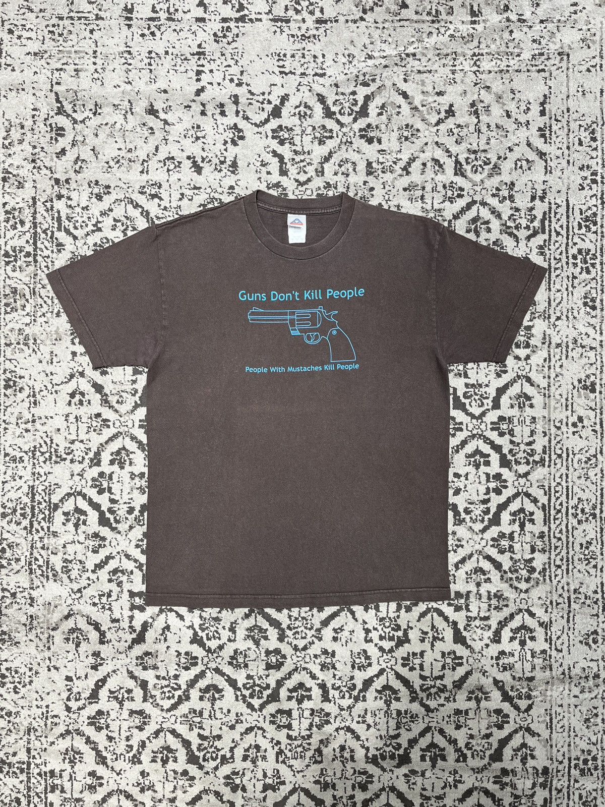 Vintage Vintage 00’s Guns Don’t Kill People Size US L / EU 52-54 / 3 - 2 Thumbnail