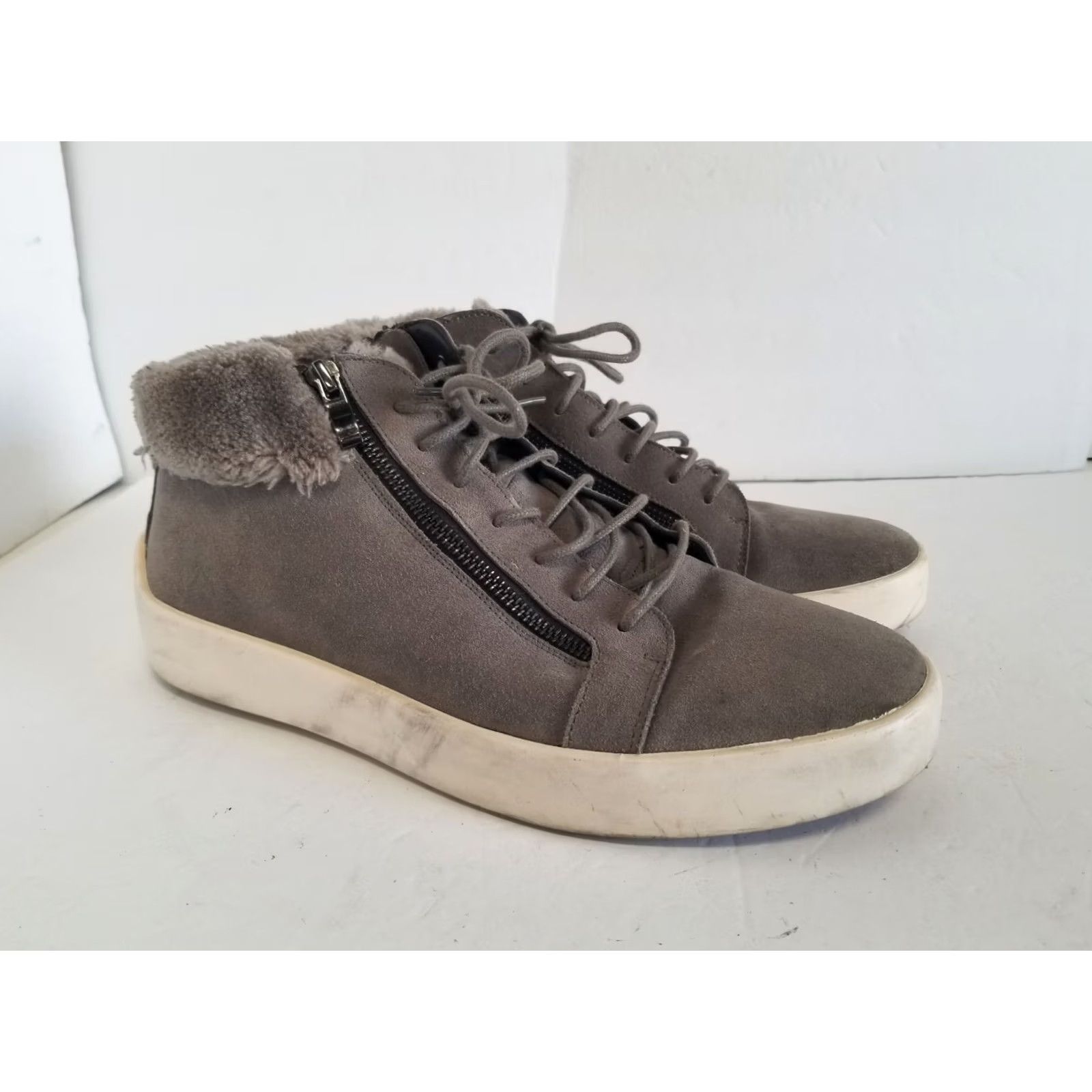 Vintage Russell Park Leather Suede Gray High Top Fashion Sneakers Men Size 10 Leather Outsole Leather Lining Casual Modern Hi-Top M-Width Size US M / EU 48-50 / 2 - 2 Thumbnail