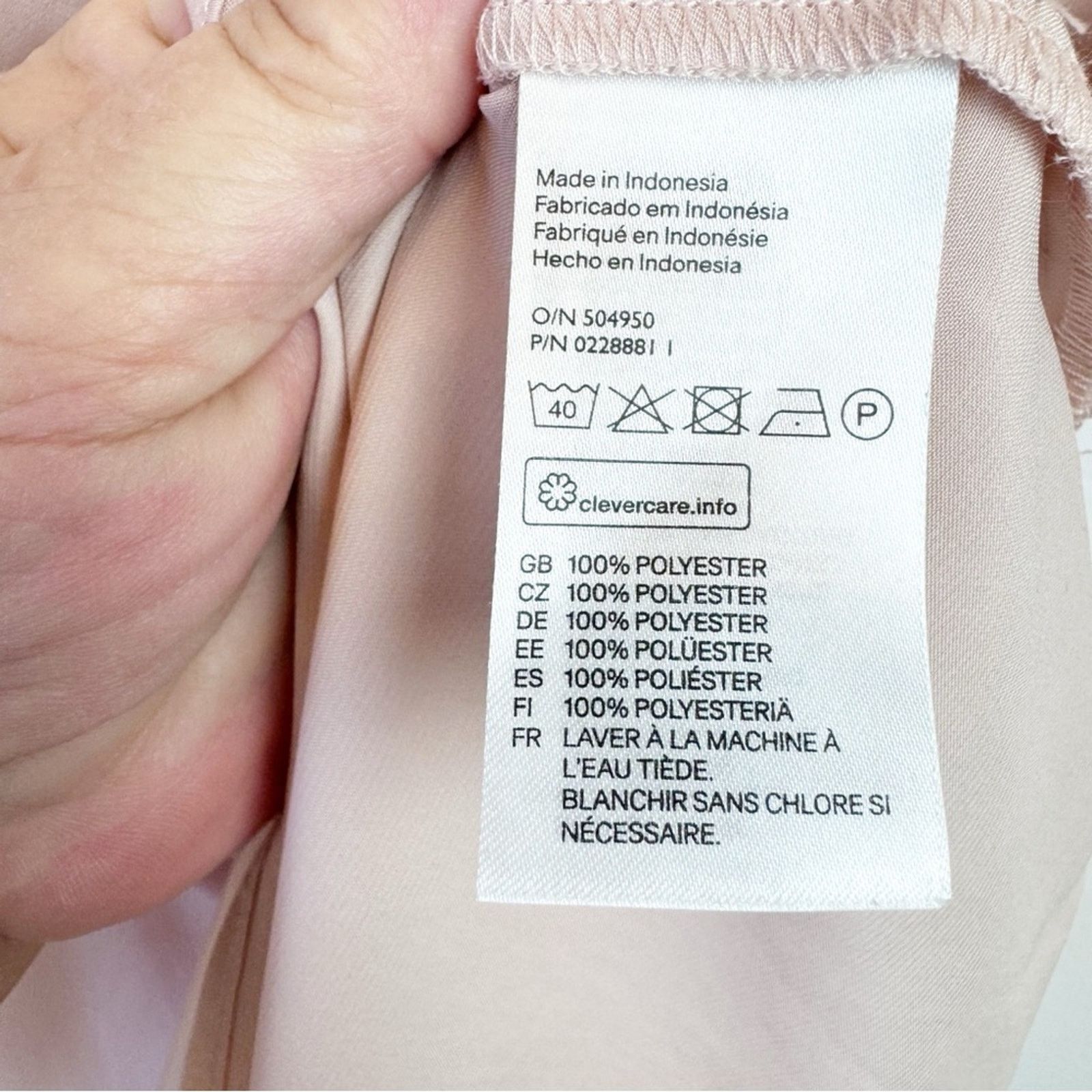 H&M H&M Blush Popover Vee Neck Blouse Women’s Size Medium Size M / US 6-8 / IT 42-44 - 4 Thumbnail