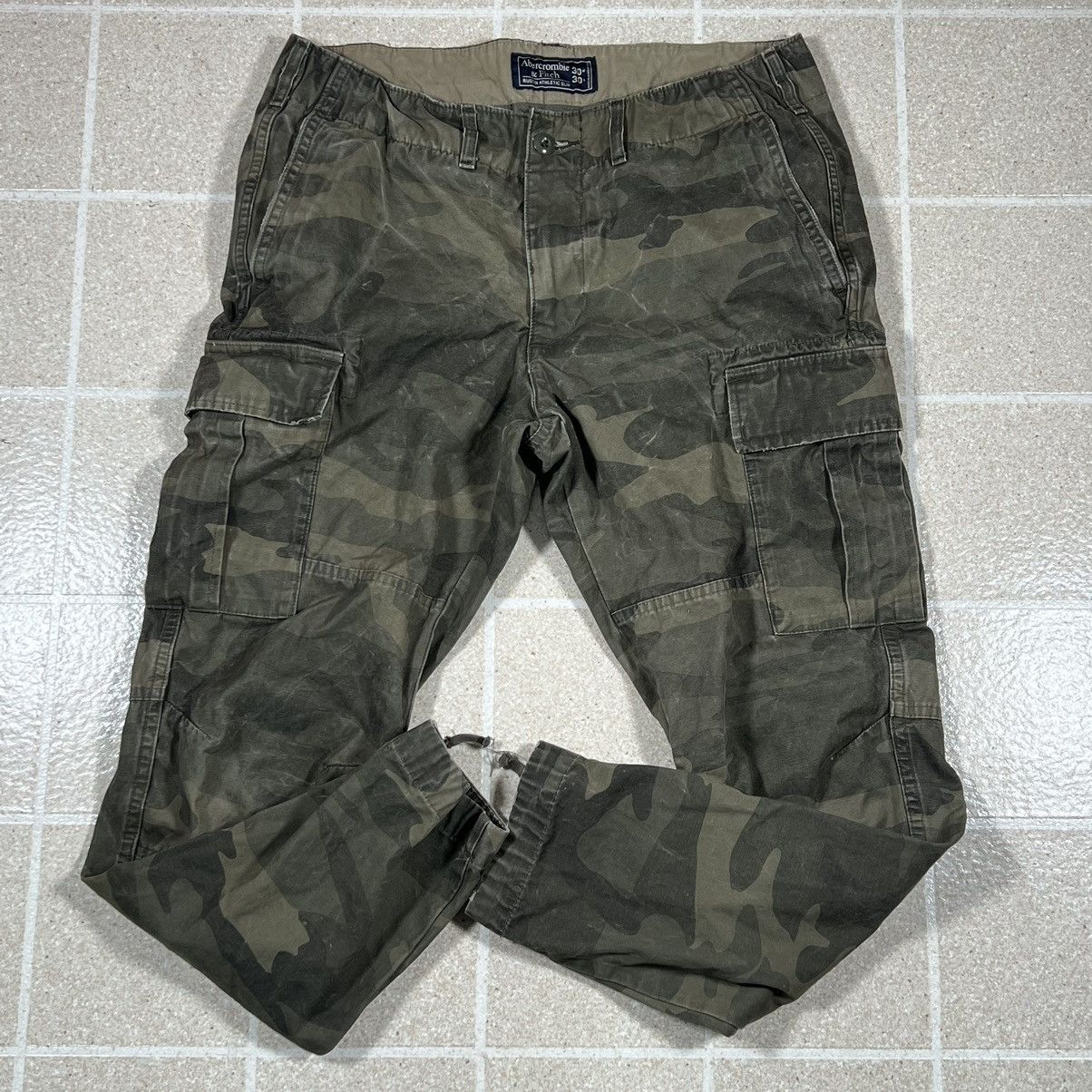 Abercrombie & Fitch Abercrombie & Fitch Cargo Camo Pants Mens Rustin Athletic Size US 30 / EU 46 - 1 Thumbnail