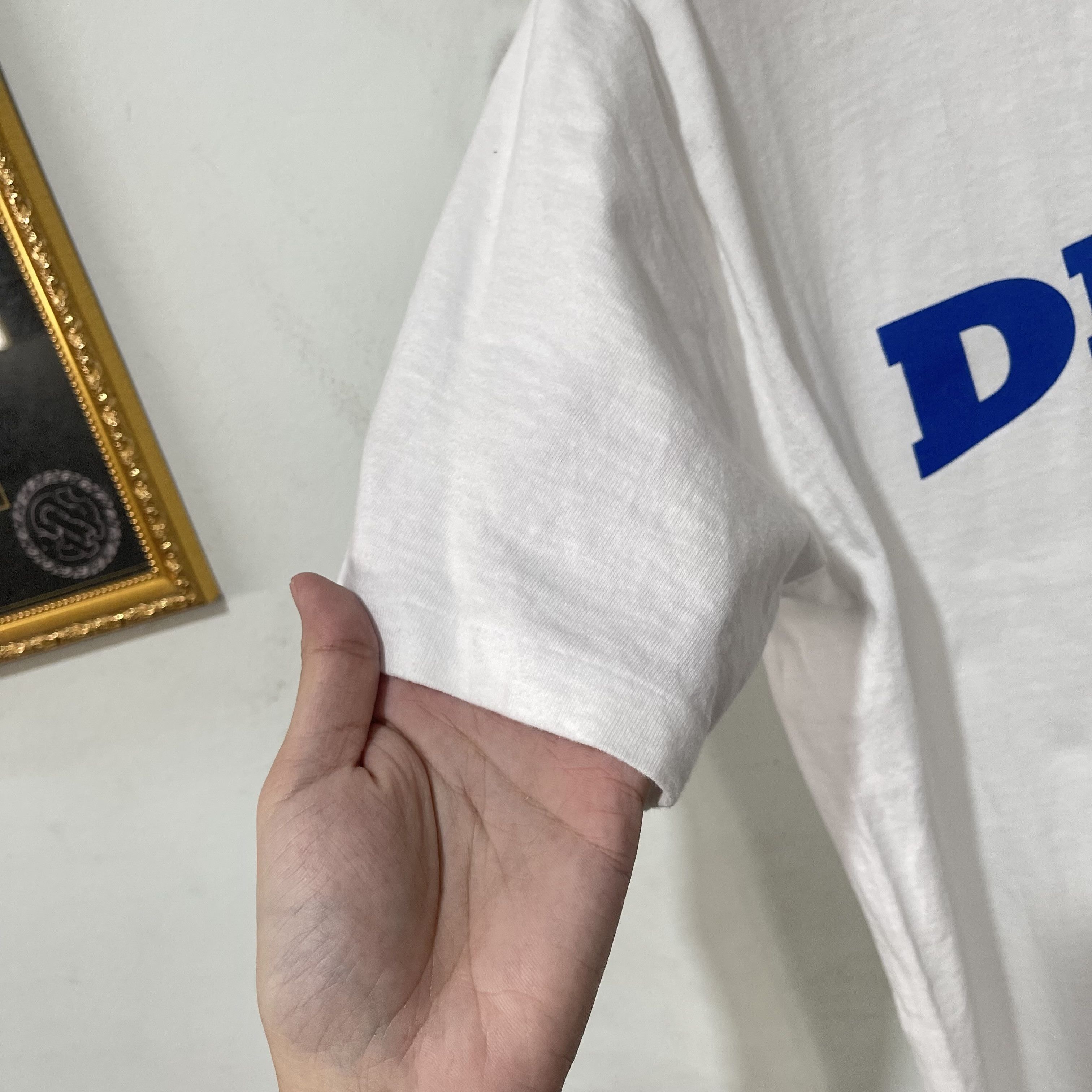 DKNY Vintage 90s DKNY USA T-Shirt Size US L / EU 52-54 / 3 - 4 Thumbnail