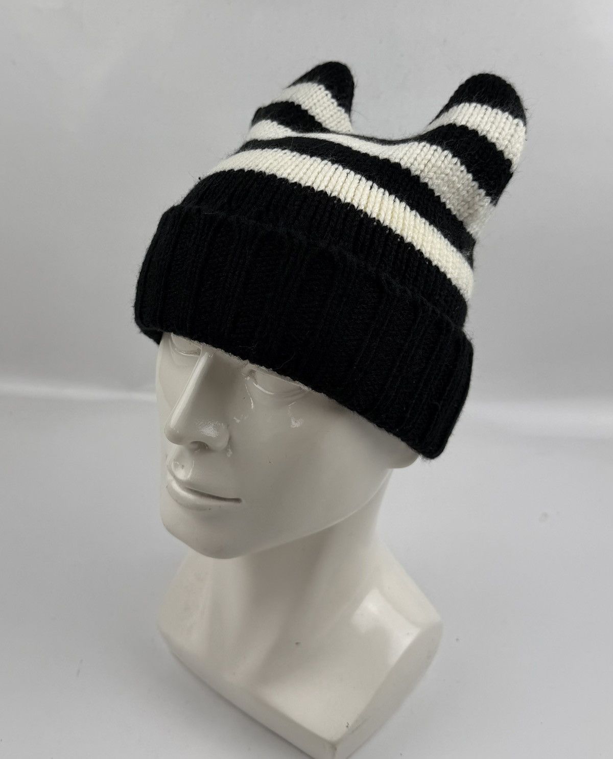 Japanese Brand stripe beanie with horn tc52 Size ONE SIZE - 1 Thumbnail