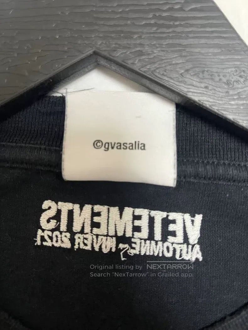 Vetements Vetements Letter Tour Landmark Shirt Size US M / EU 48-50 / 2 - 4 Thumbnail