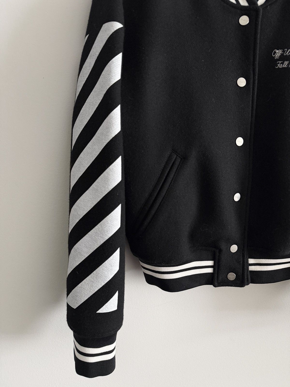 Off-White ARCHIVAL! Off-White Striped-sleeves Bomber Jacket Size US S / EU 44-46 / 1 - 4 Thumbnail