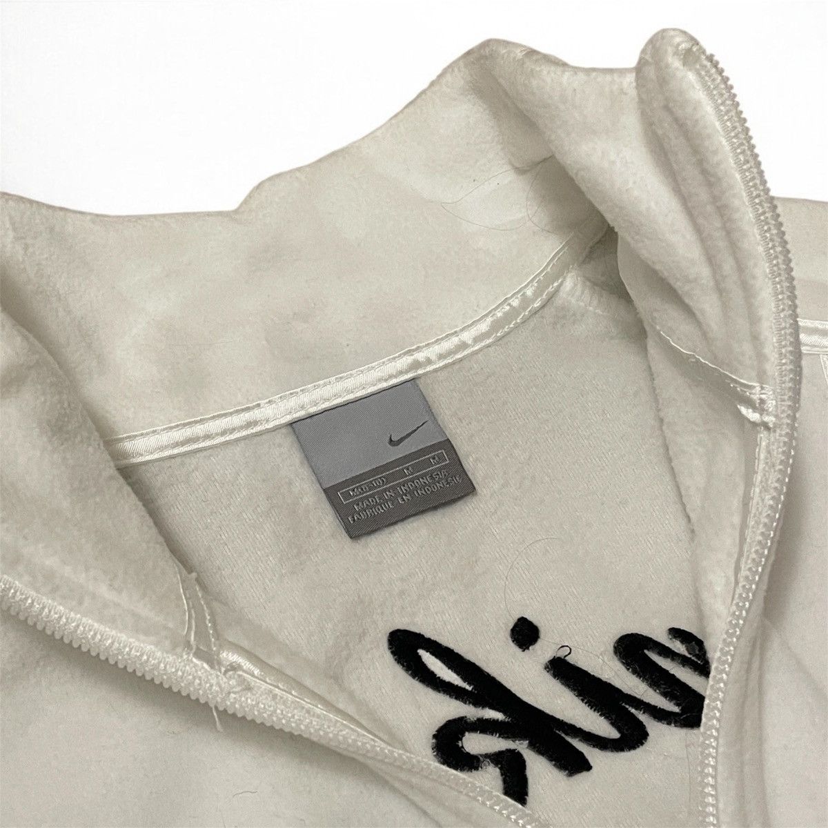 Nike × Vintage Vintage Nike Spell Out Fleece 00’s full Zip WOMANS LARGE Size M / US 6-8 / IT 42-44 - 3 Thumbnail