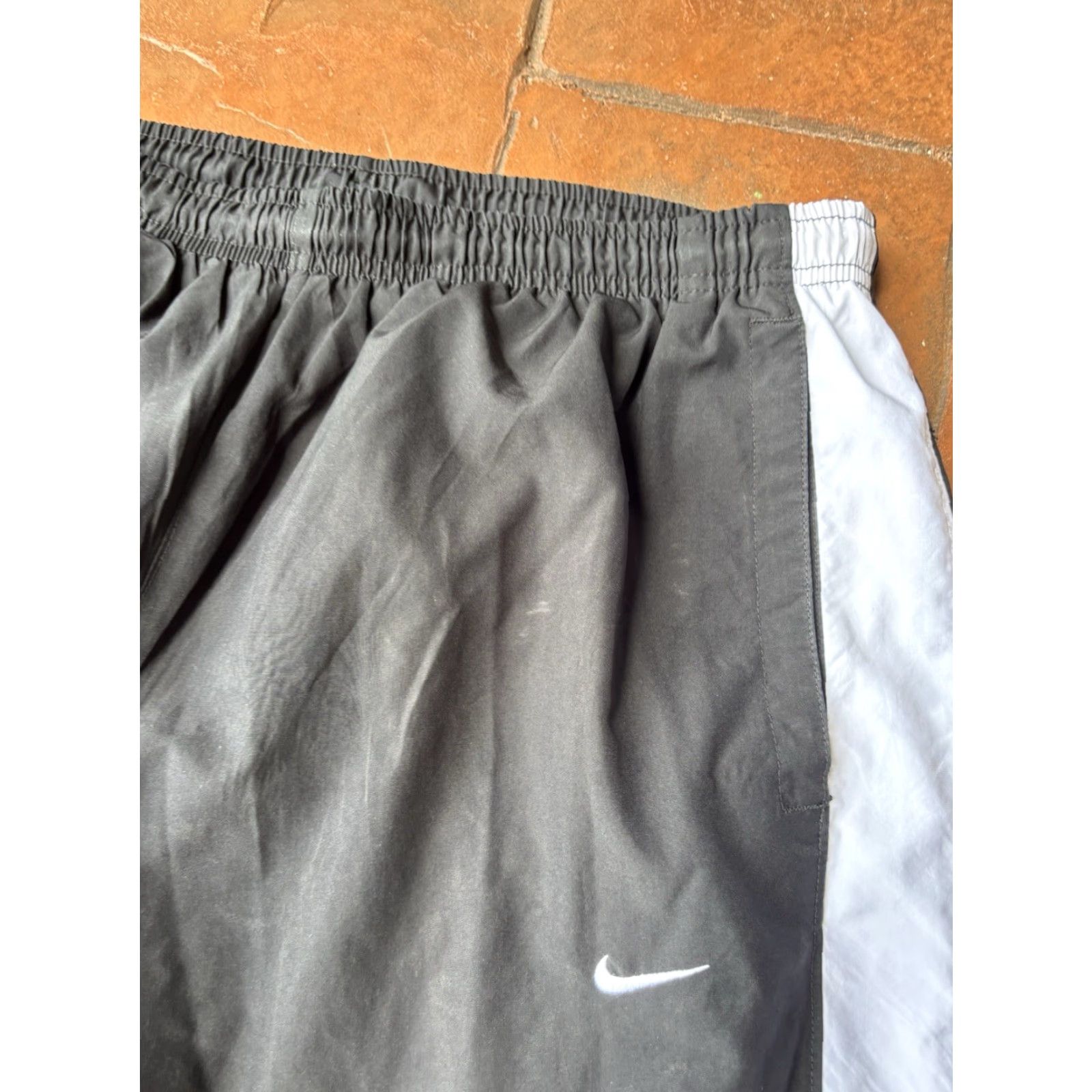 Nike VINTAGE Nike Windbreaker Track Pants Black Large Swoosh Grunge Hip Hop Mens L Size US 33 - 5 Thumbnail