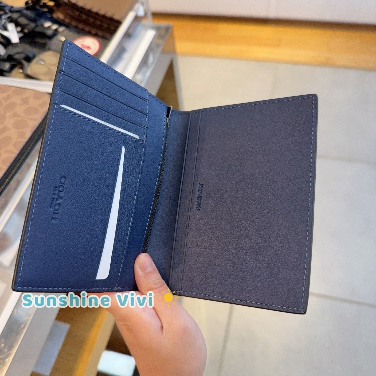 Coach NWT COACH CAX52 Passport Card Case Leather Wallet Blue/Chalk Size ONE SIZE - 3 Thumbnail