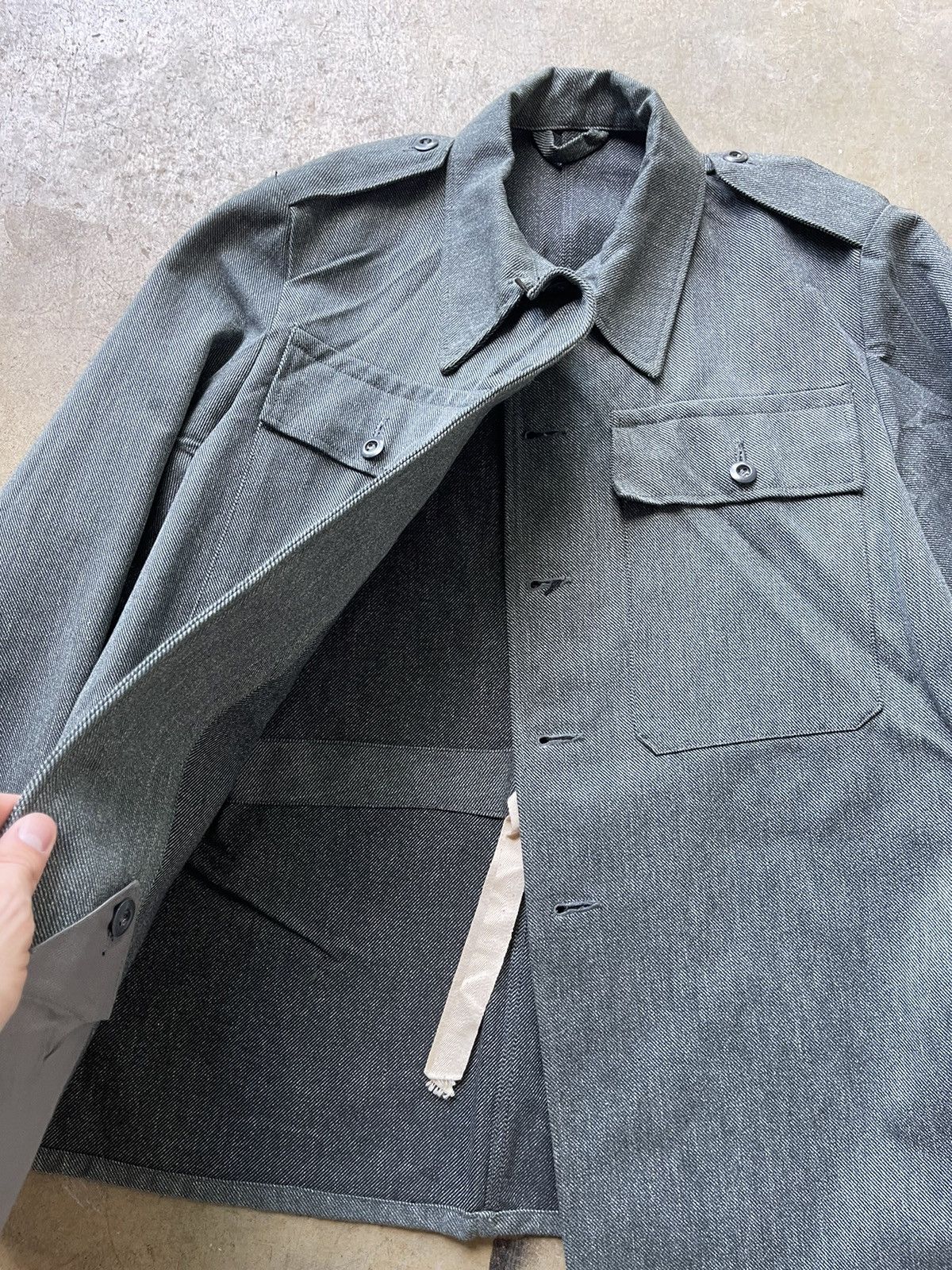Vintage Vintage Swiss Army Work Jacket Size US L / EU 52-54 / 3 - 2 Thumbnail