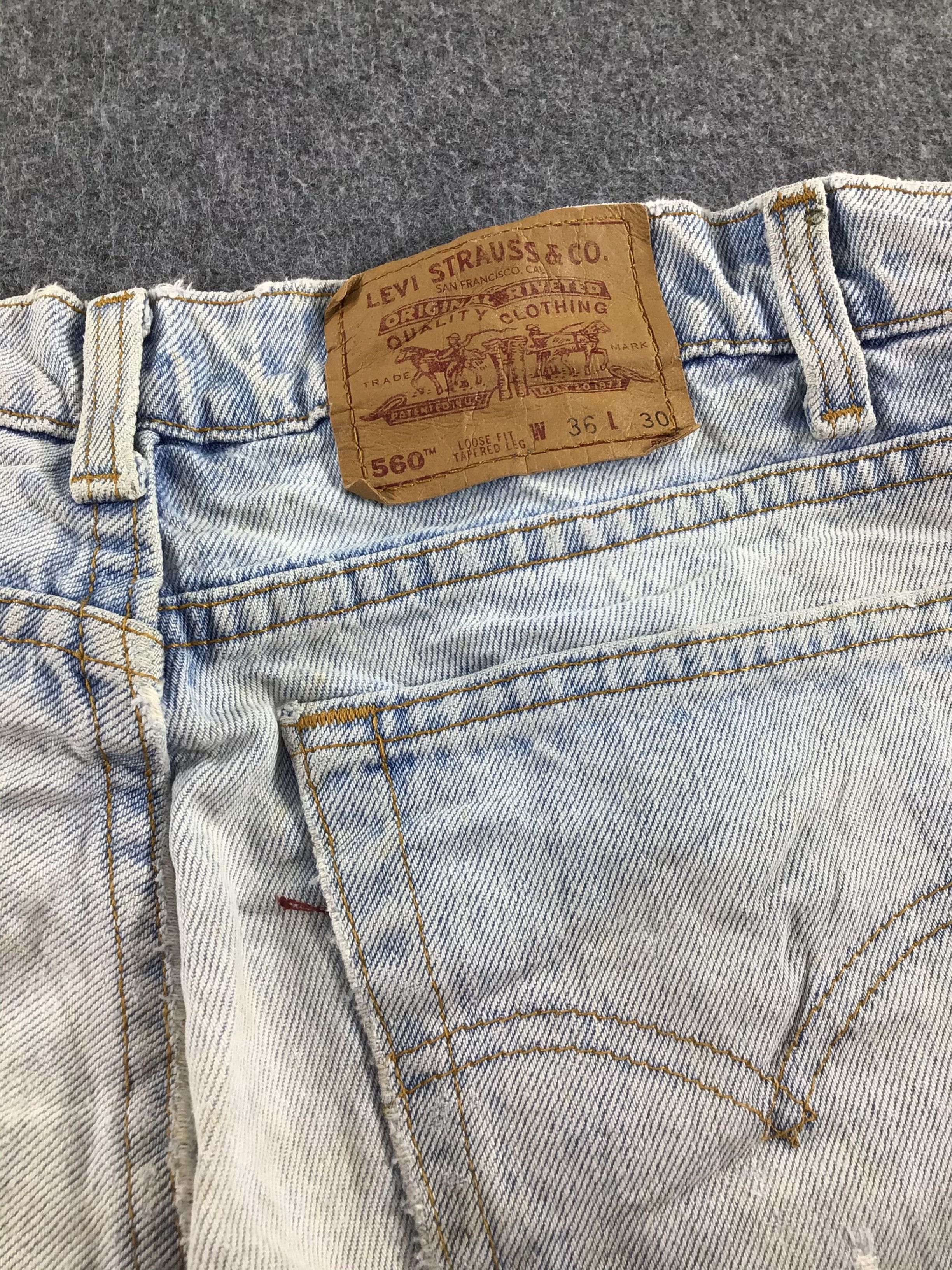Levi's Vintage Levis 560 Jeans Dirty Light Wash Denim -J515 Size US 34 / EU 50 - 5 Thumbnail