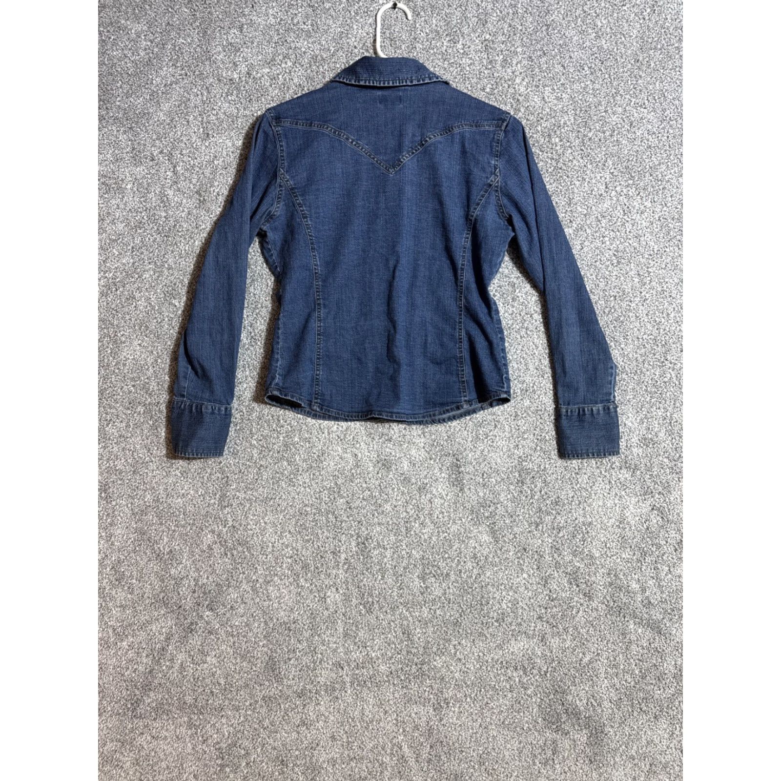 Levi's VINTAGE Levis Jean Jacket Womens Small Pearl Snap Western Streetwear Paris Hilton Y2K Size 28" / US 6 / IT 42 - 6 Thumbnail