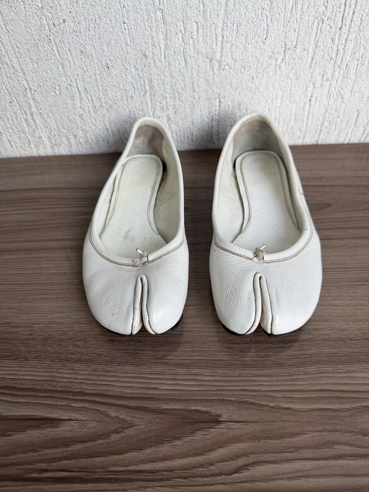 Maison Margiela Tabi ballet patent leather flats Size US 6 / IT 36 - 2 Thumbnail