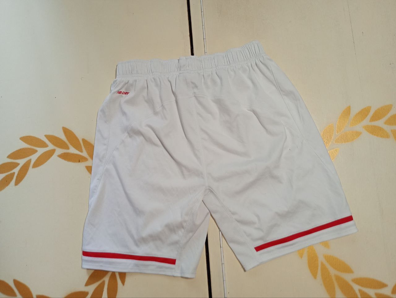 New Balance New Balance Liverpool FC Kit 2015-2016 junior size XL Size US S / EU 44-46 / 1 - 15 Thumbnail