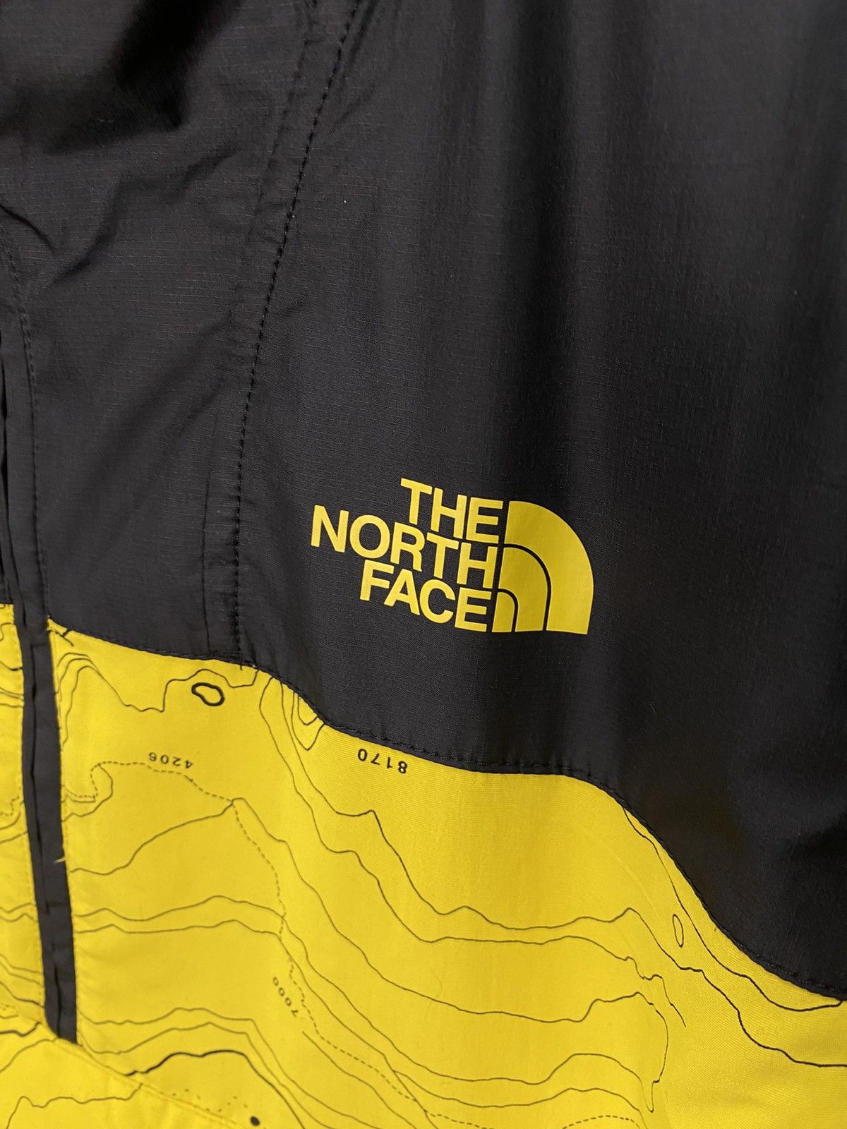 The North Face The north face x UO Fanorak jacket yellow black topography Size US M / EU 48-50 / 2 - 2 Thumbnail